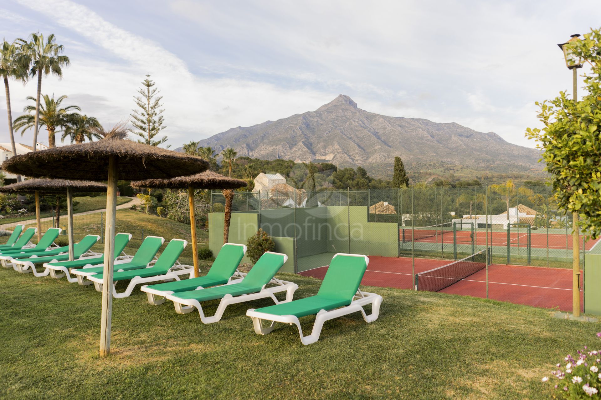 Town House in Altos de Aloha, Marbella