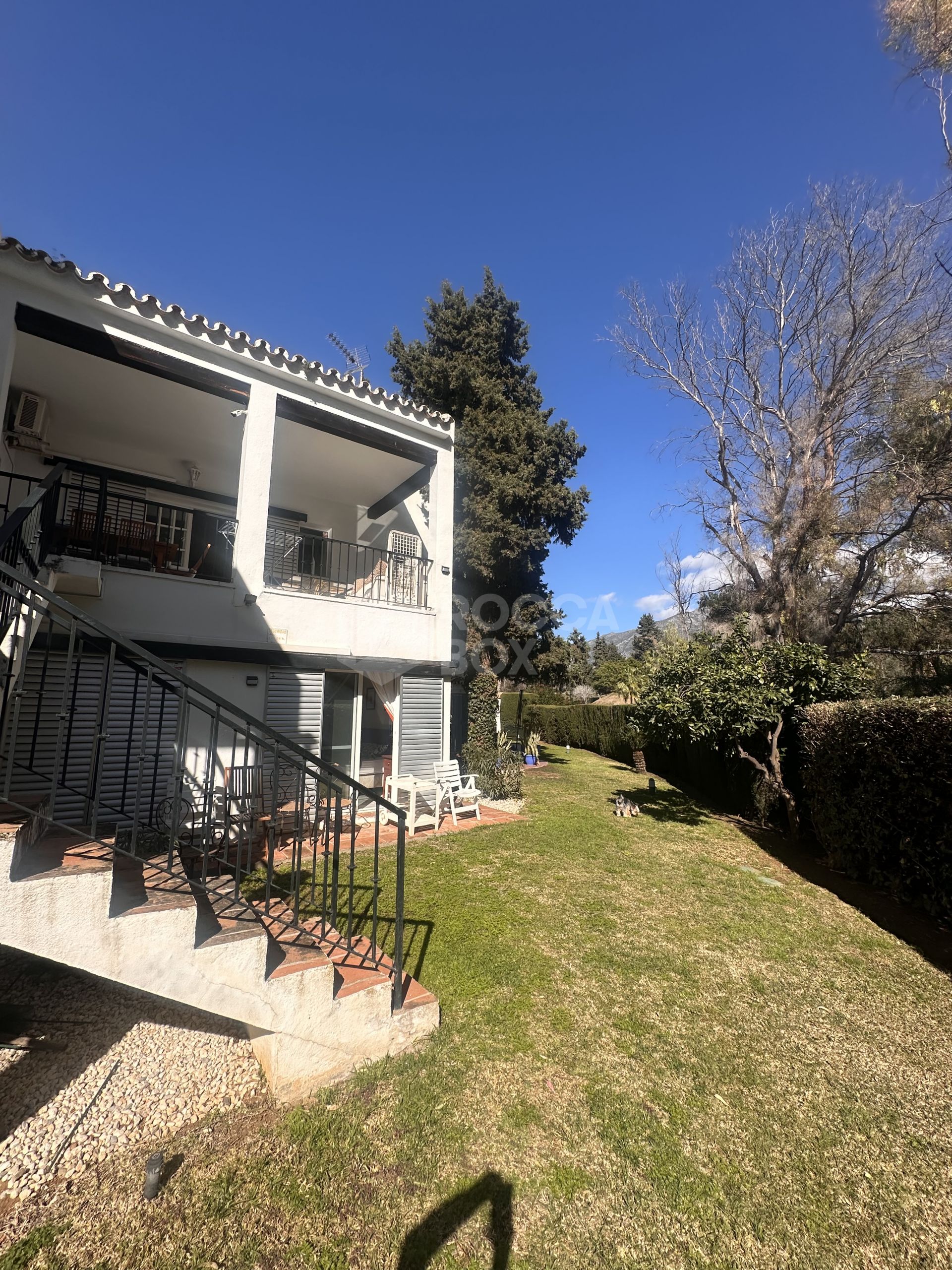 Townhouse in Aloha , Nueva Andalucía