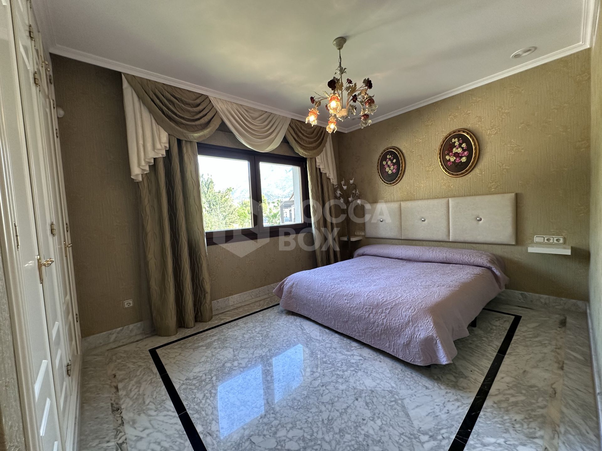 Apartment for sale in Marbella Golden Mile, Marbella