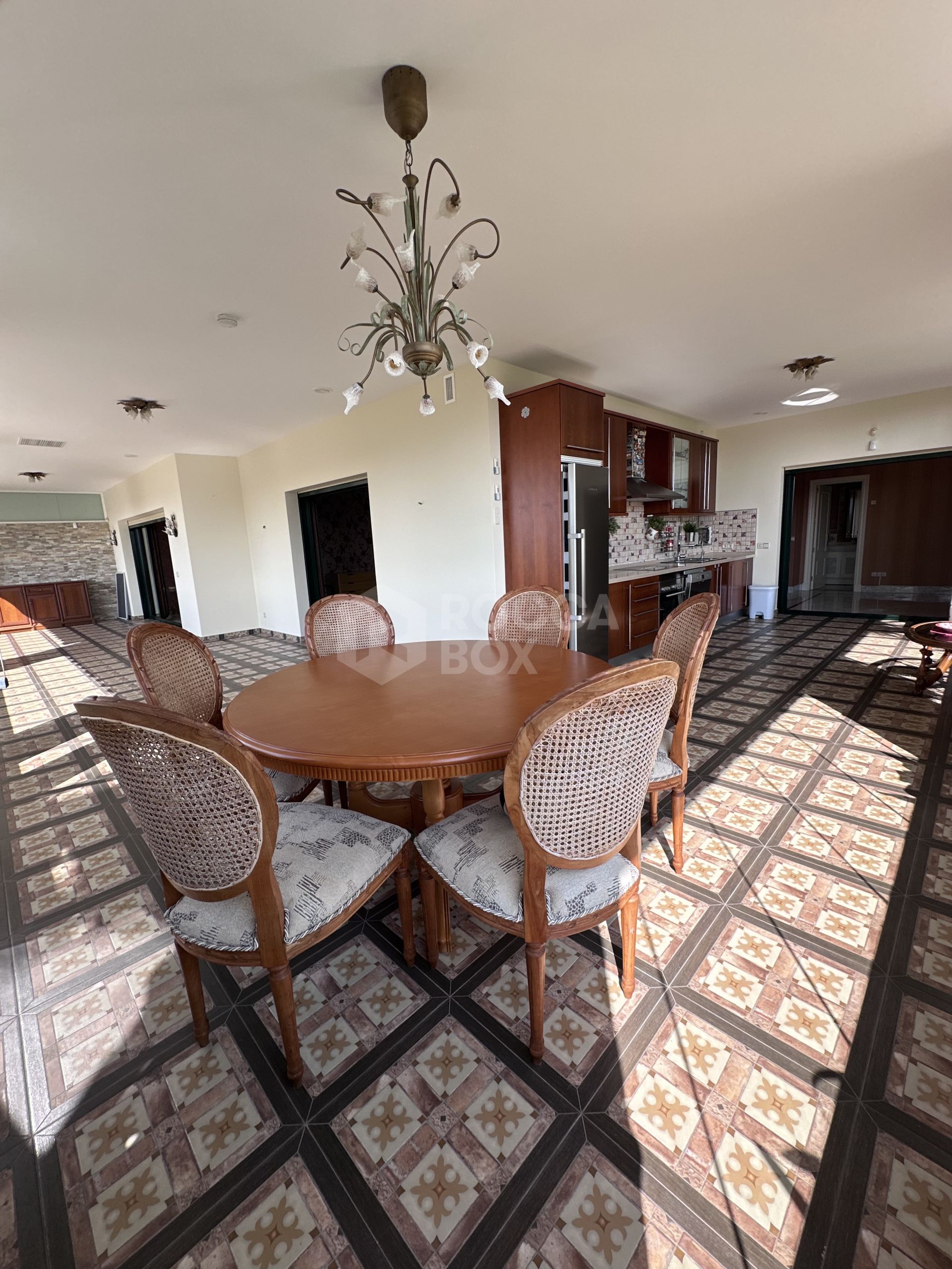 Apartment for sale in Marbella Golden Mile, Marbella