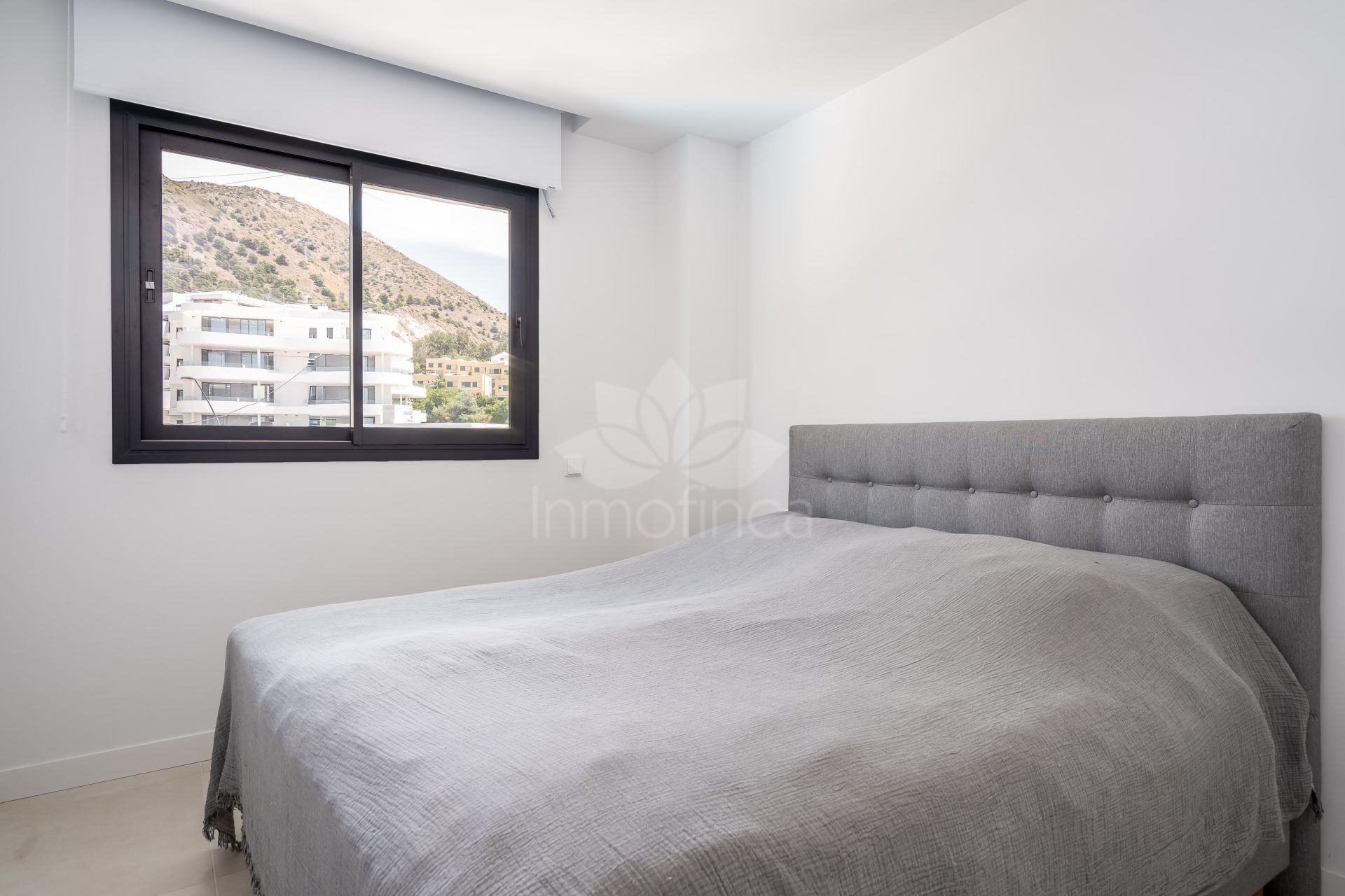 Apartment in El Higueron, Fuengirola