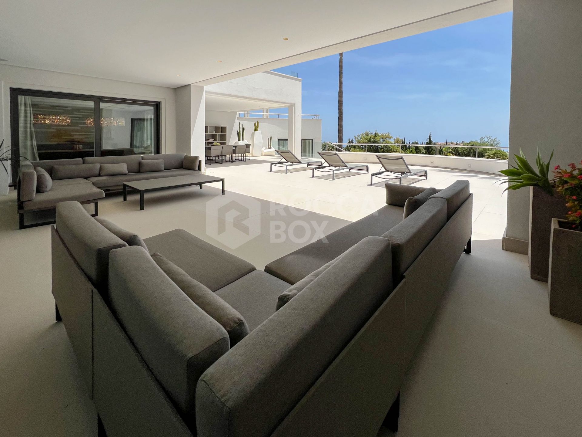 Fantastic modern villa with amazing panoramic sea views in La Zagaleta