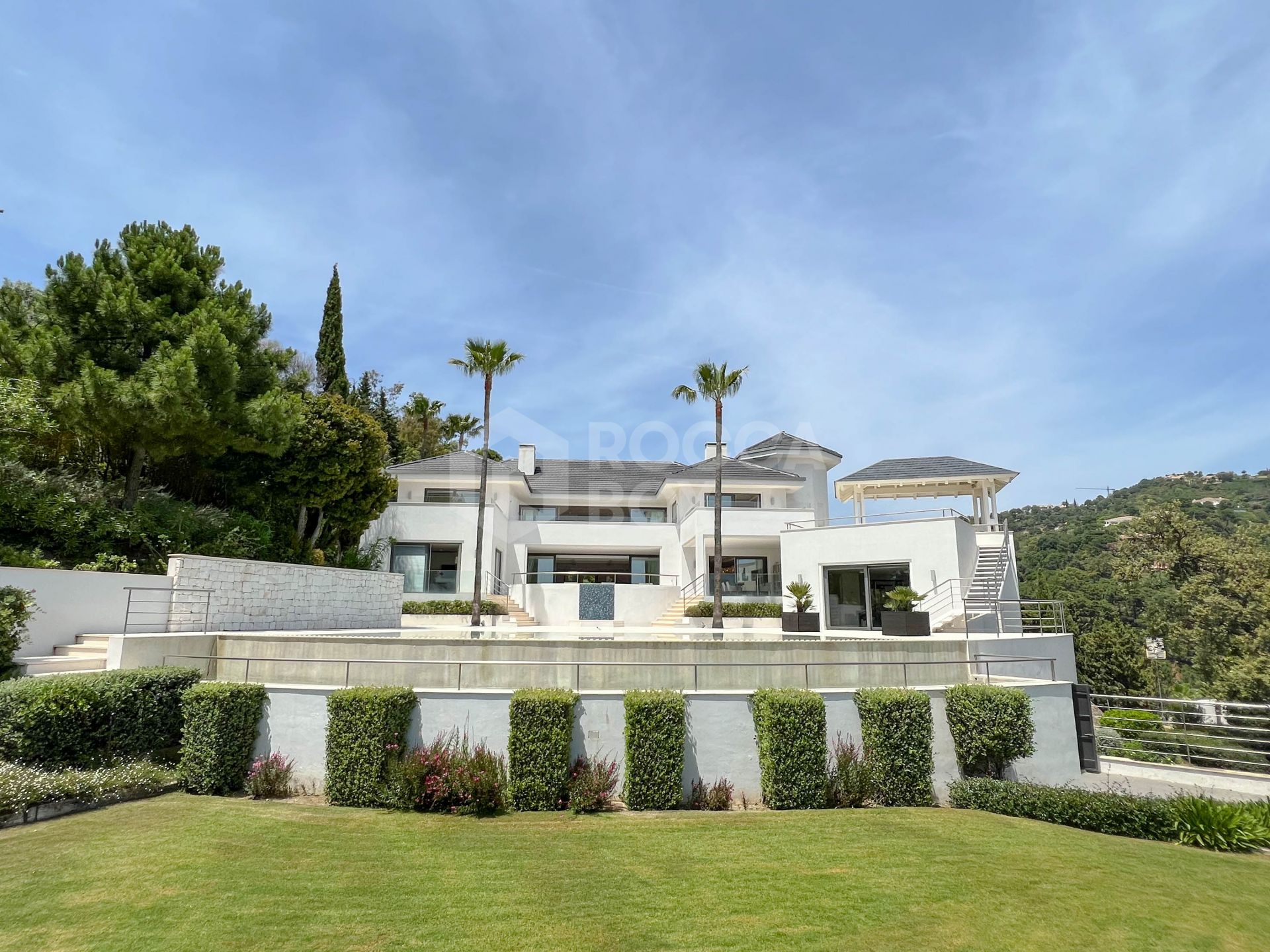 Fantastic modern villa with amazing panoramic sea views in La Zagaleta