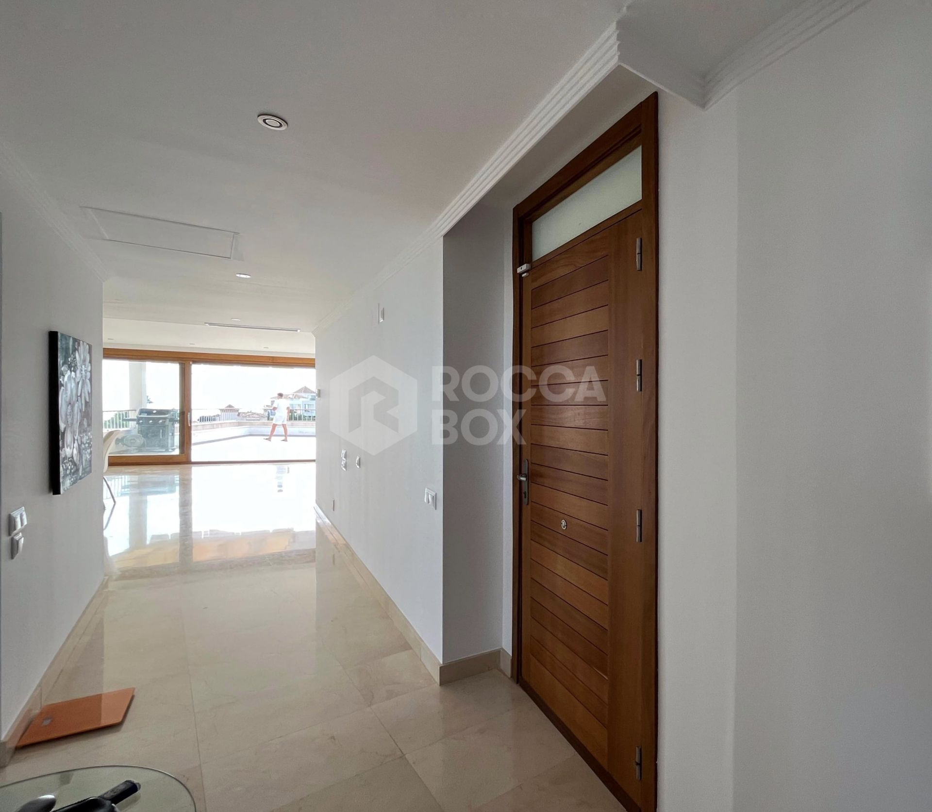 Stunning penthouse with 3 bedrooms, 2 terraces!