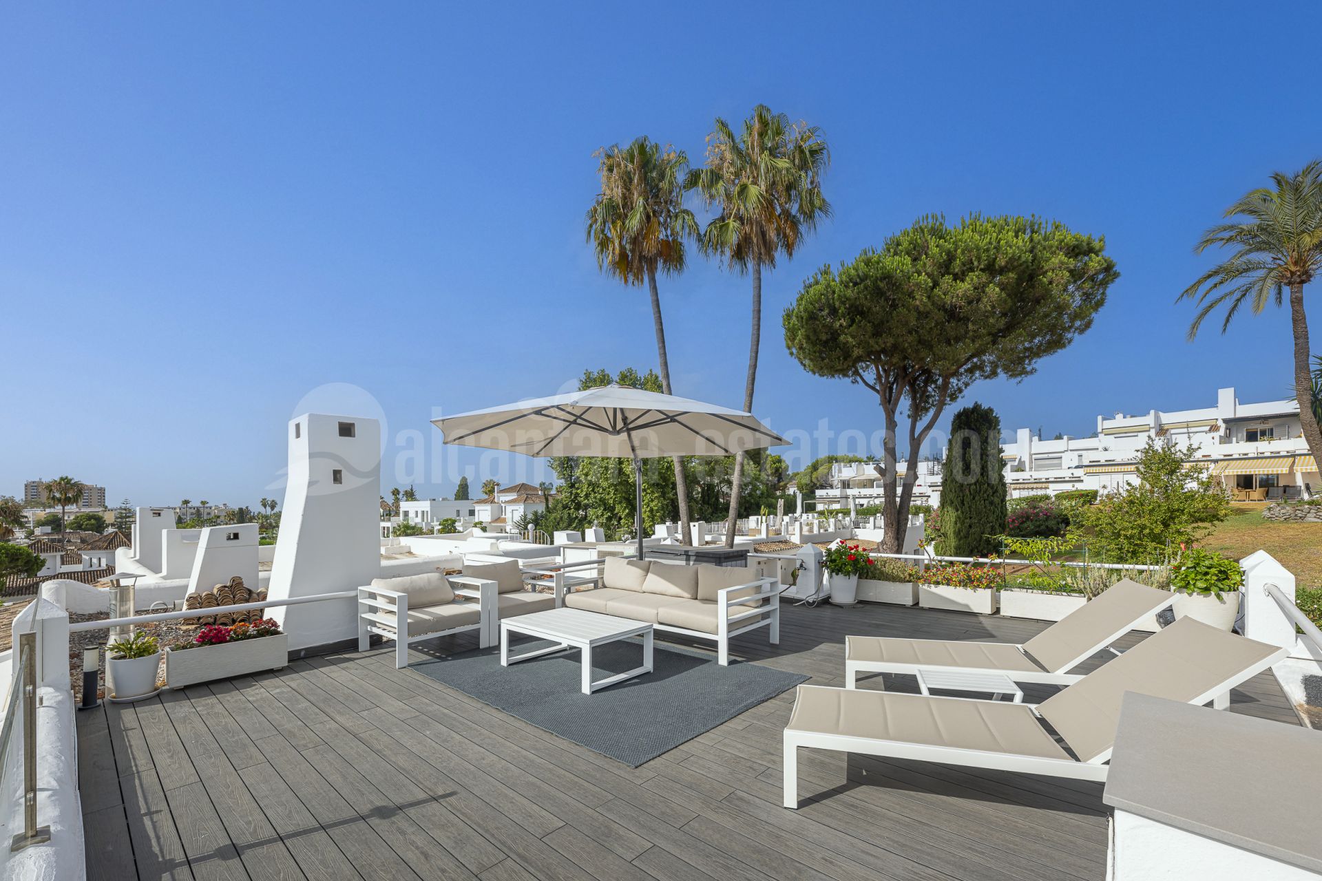 Town House in Azahara II, Marbella