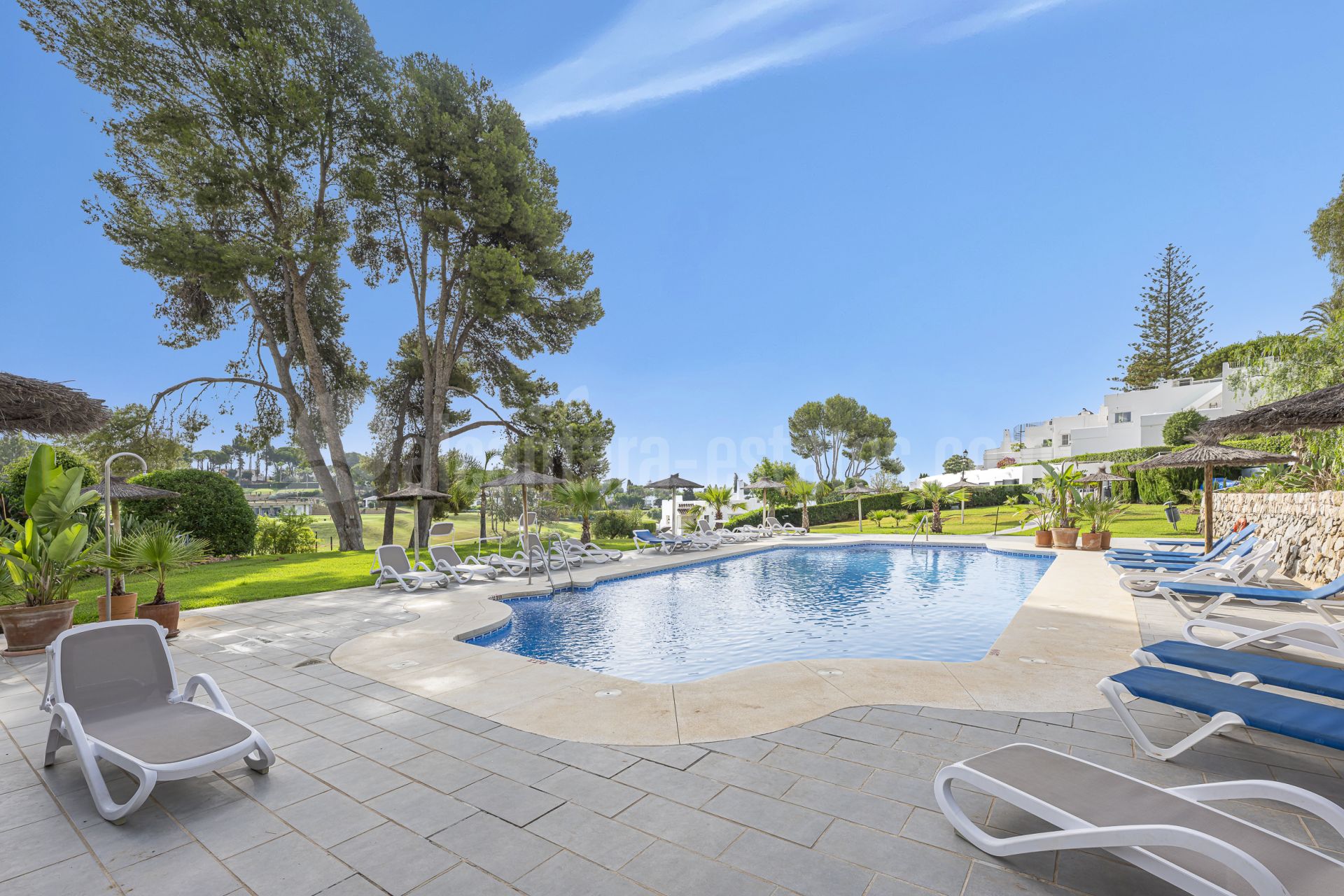 Town House in Azahara II, Marbella