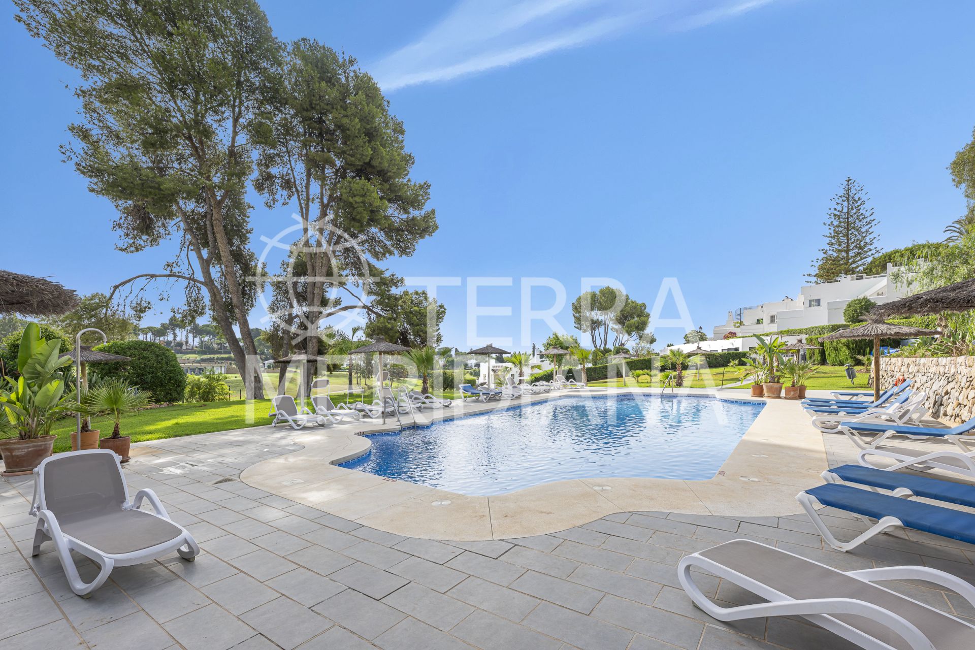 Town House in Azahara II, Marbella