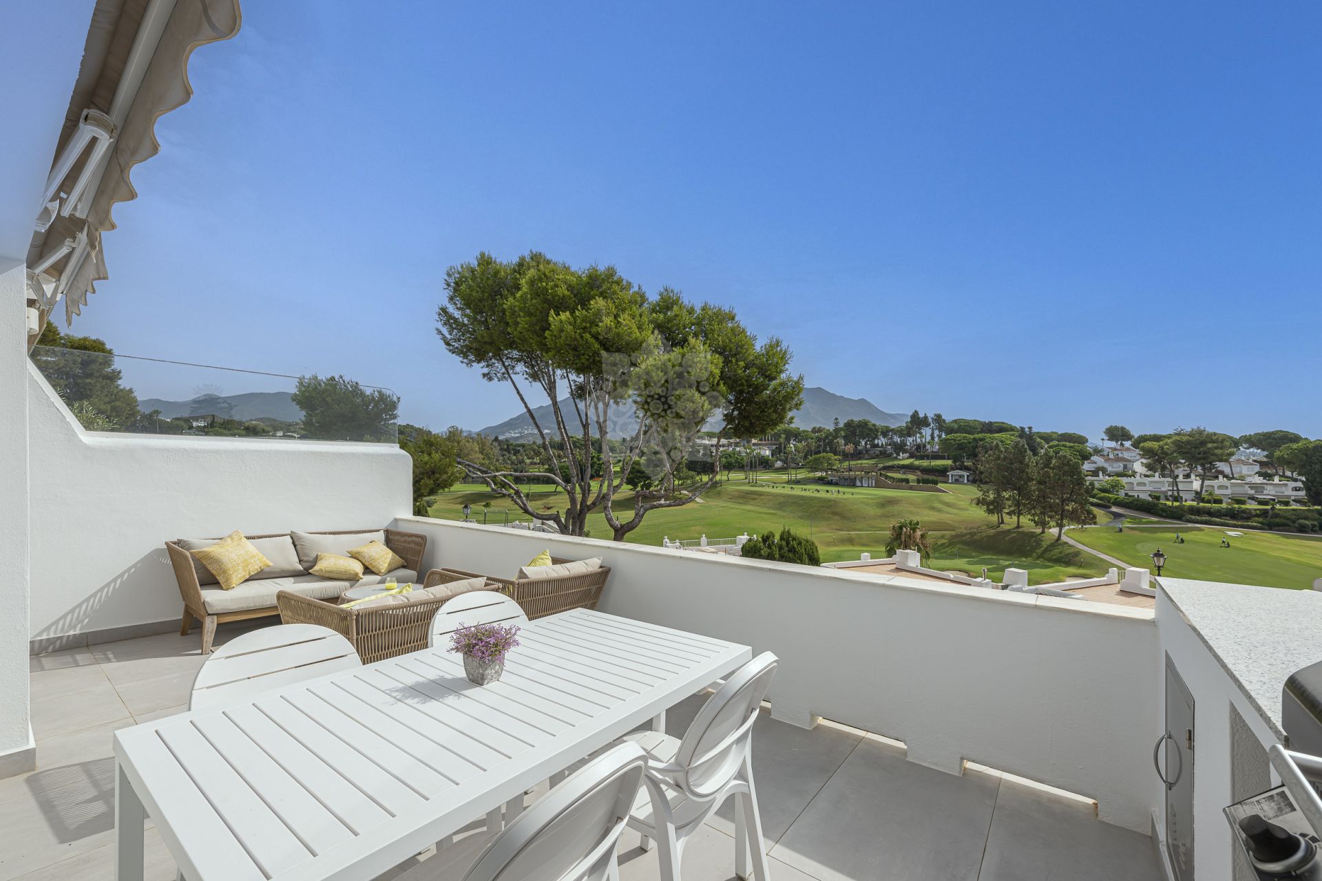 Town House in Azahara II, Marbella