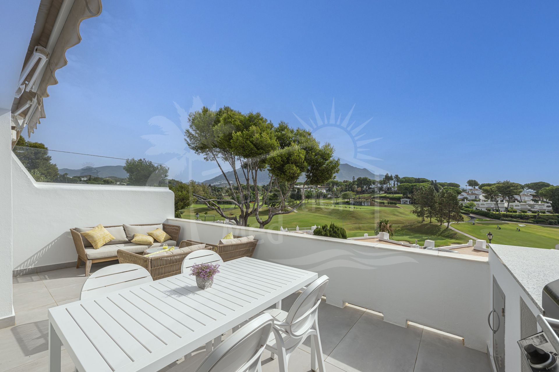 Maison de Ville à vendre dans Azahara II, Nueva Andalucia