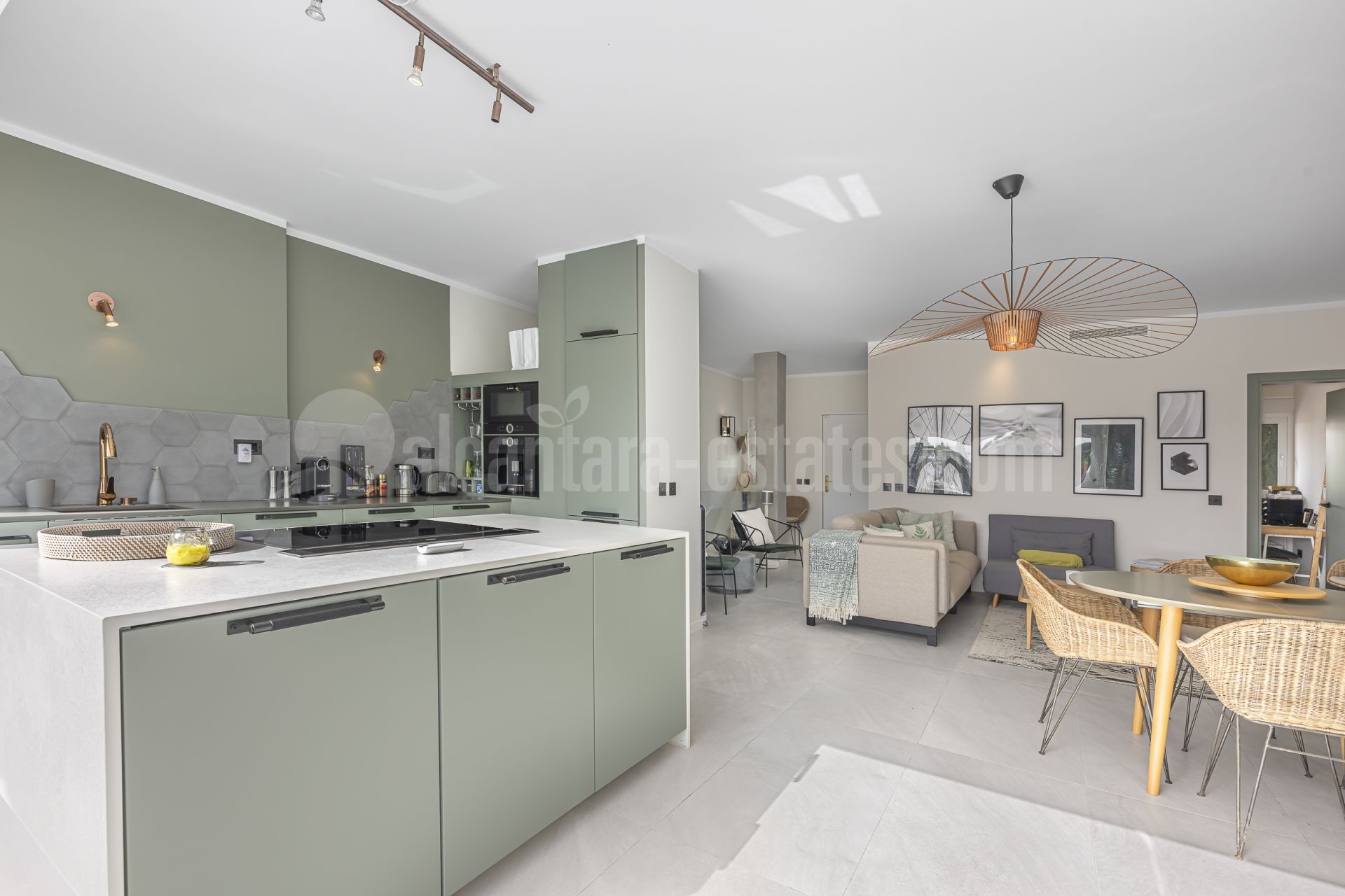Town House in Azahara II, Marbella