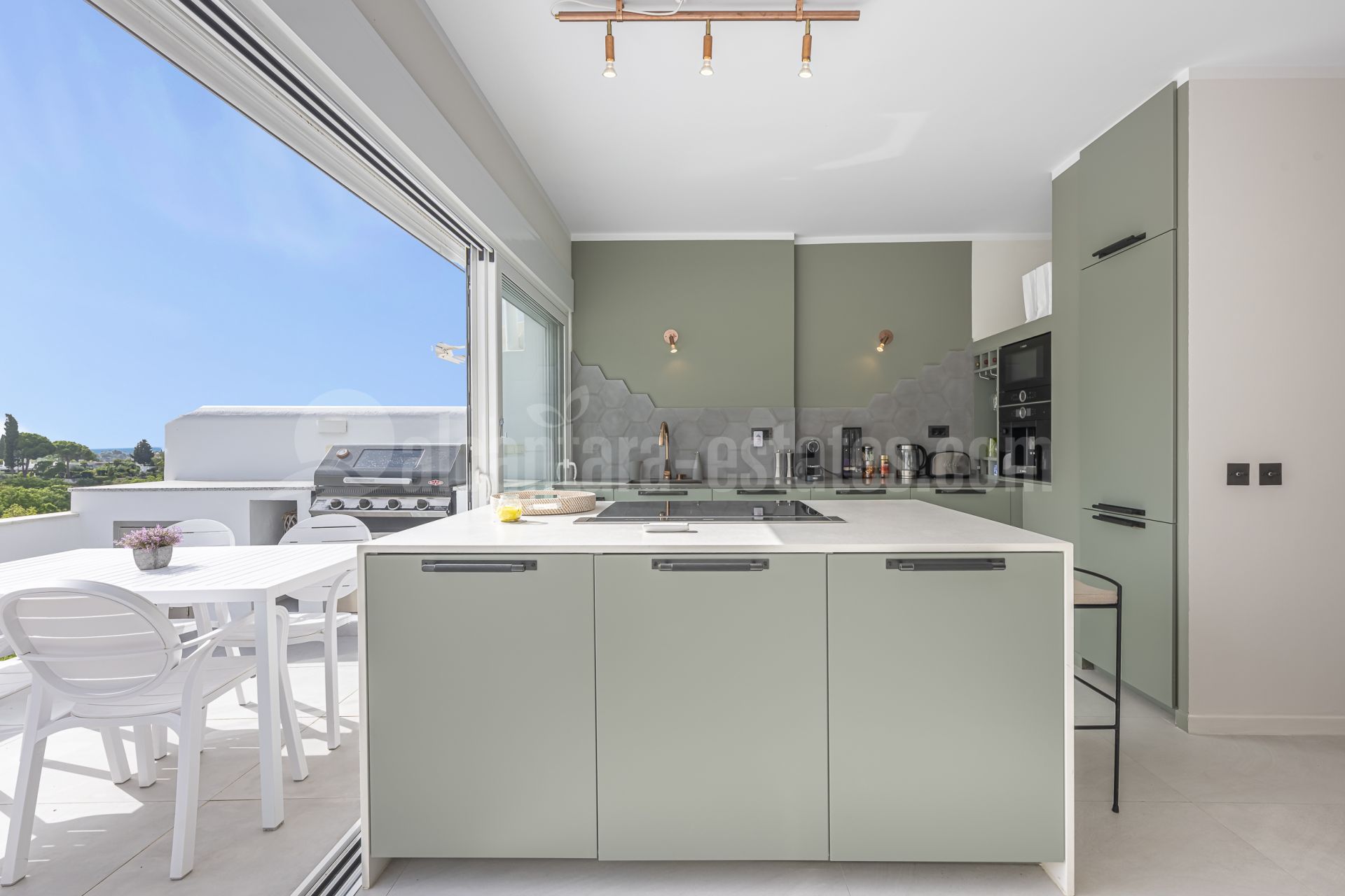 Town House in Azahara II, Marbella