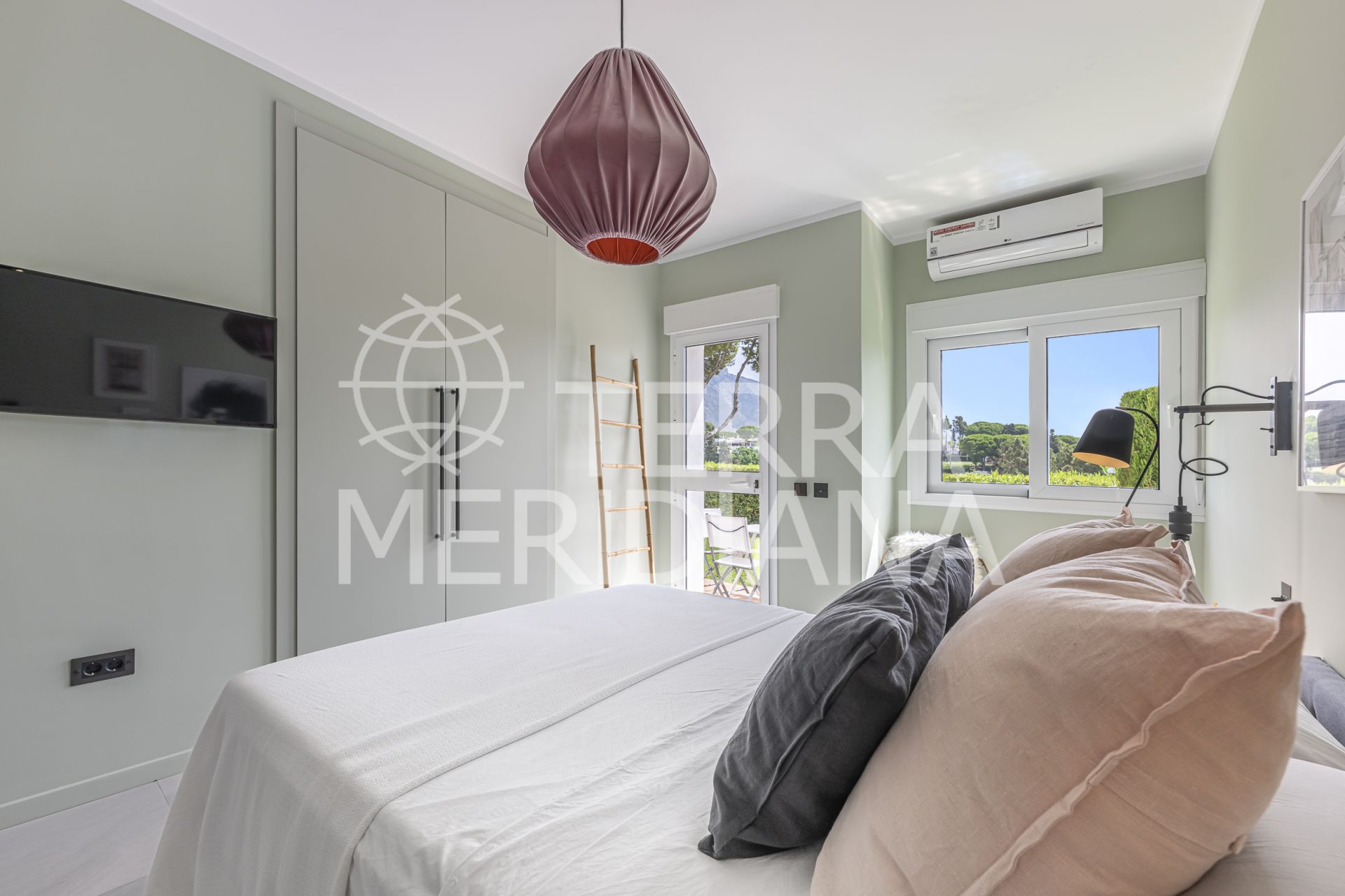 Town House in Azahara II, Marbella