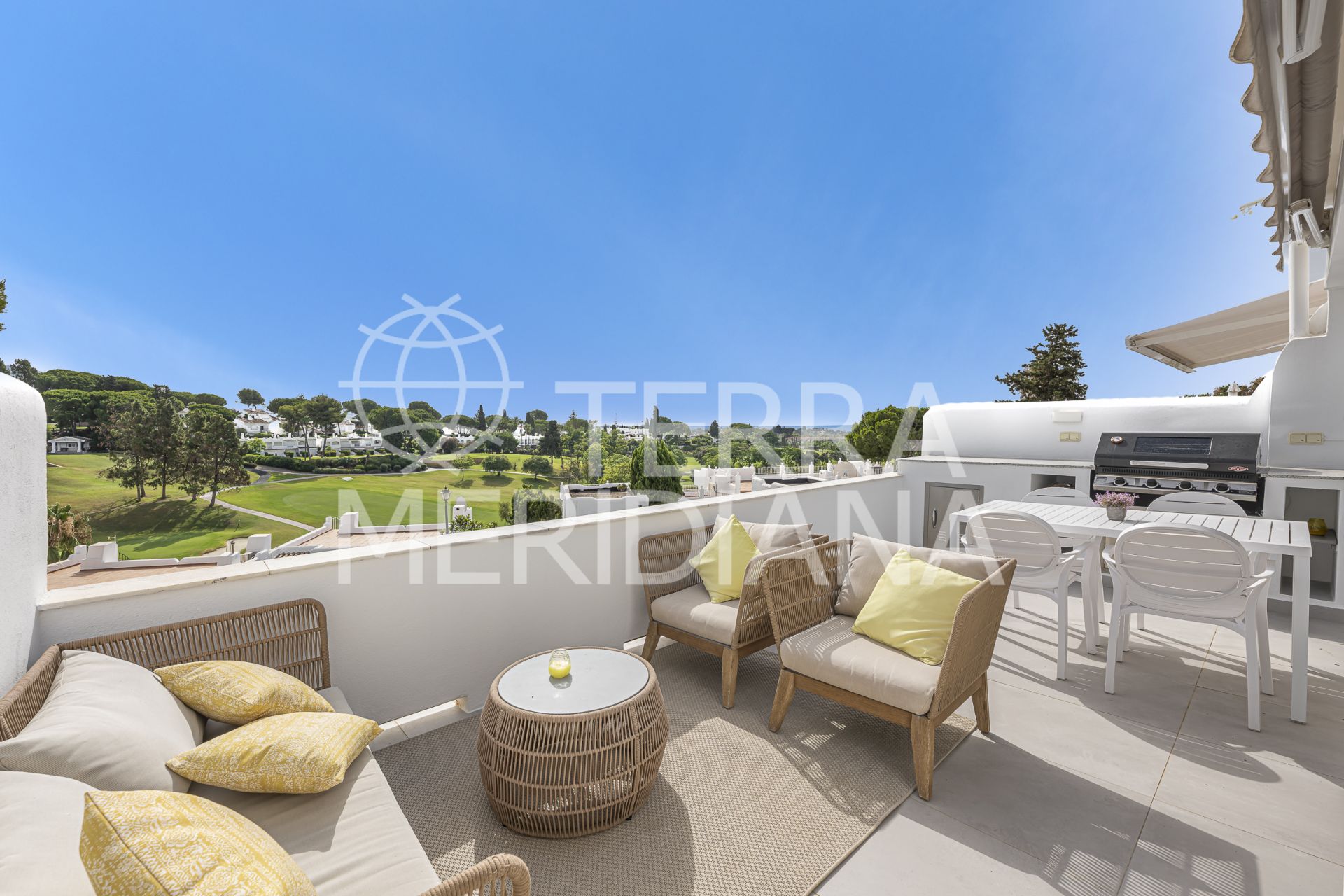 Town House in Azahara II, Marbella