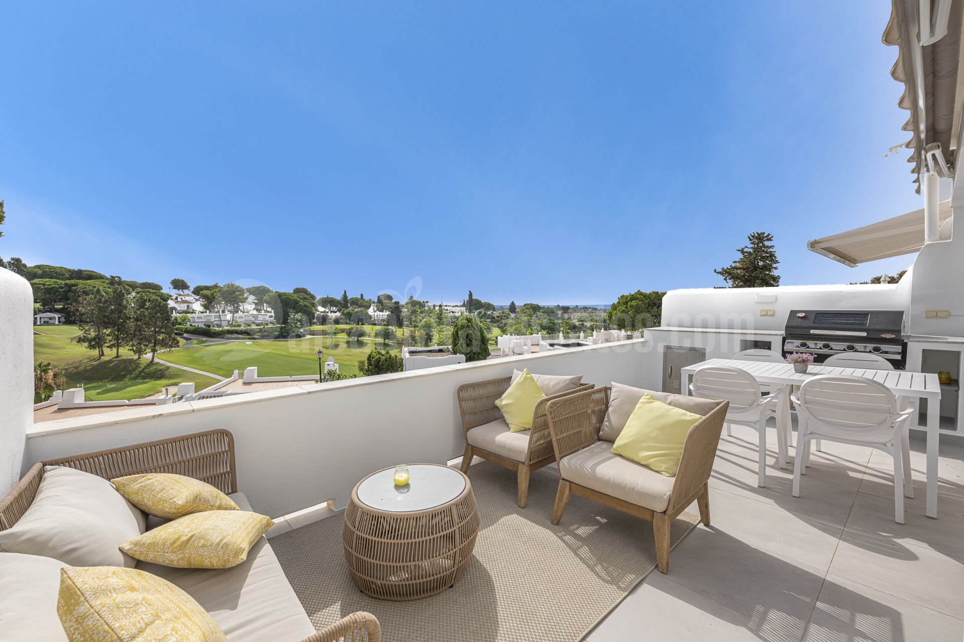 Town House in Azahara II, Marbella
