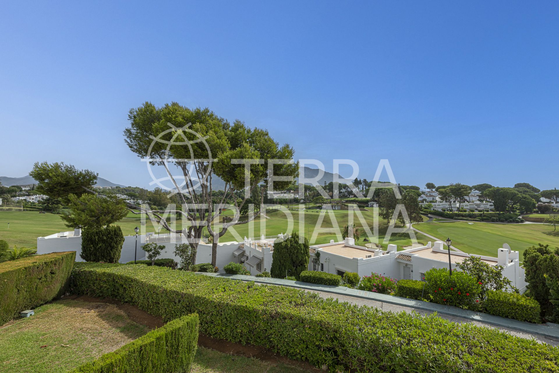 Town House in Azahara II, Marbella