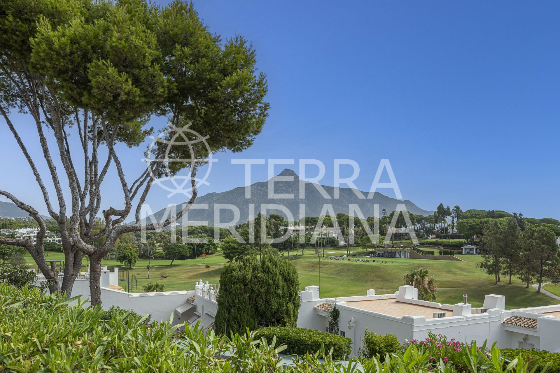 Town House in Azahara II, Marbella