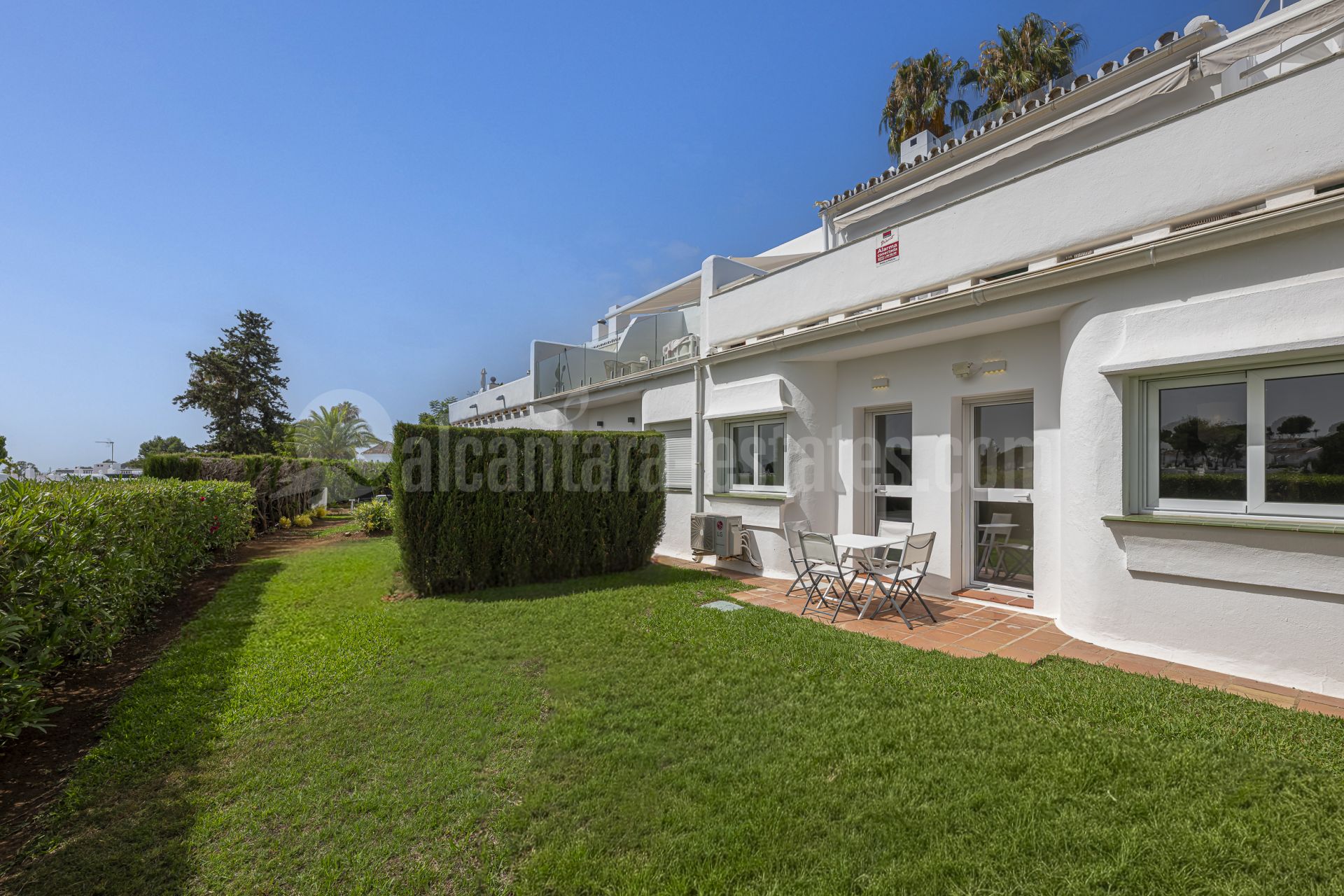 Town House in Azahara II, Marbella