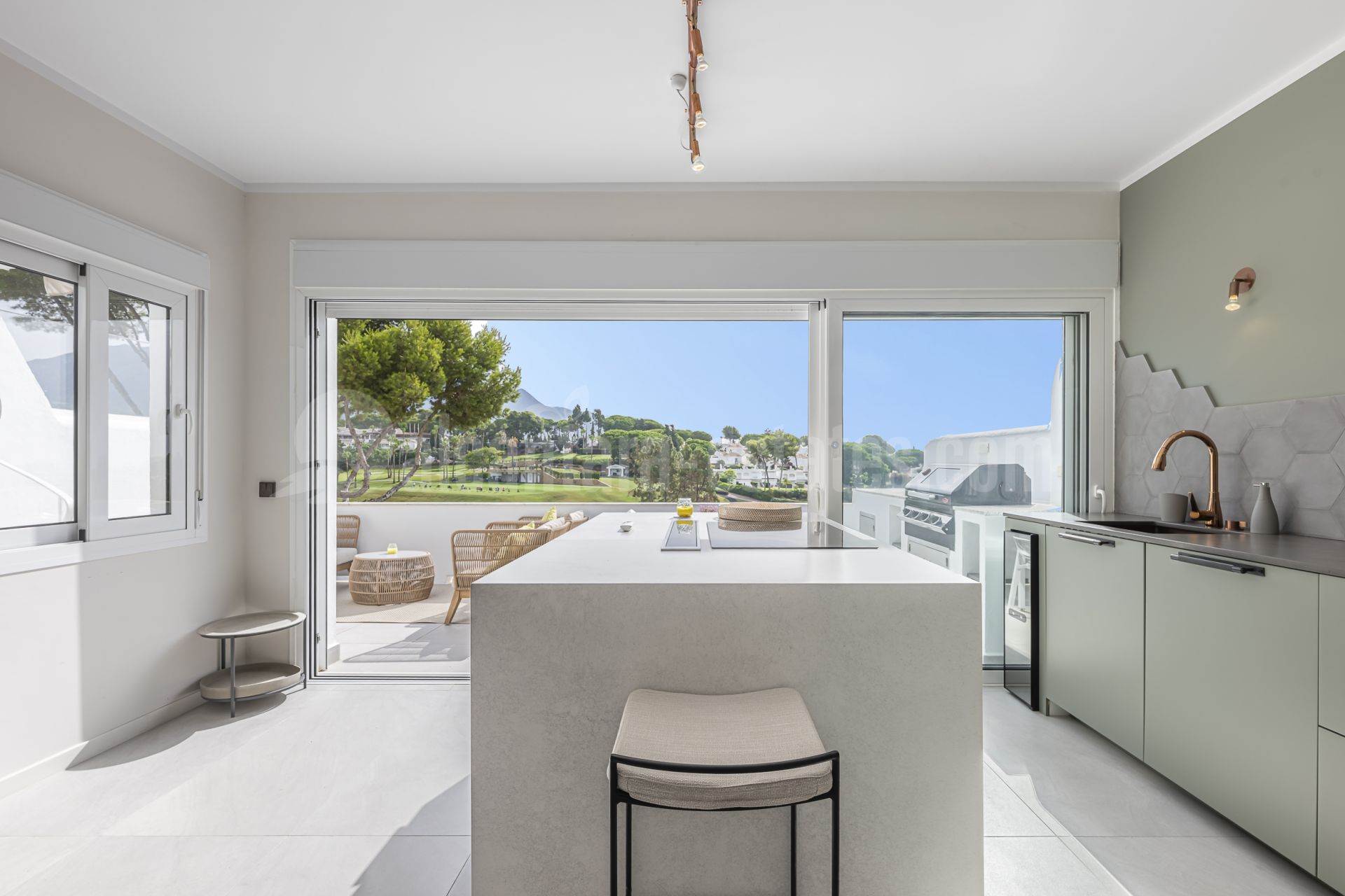 Town House in Azahara II, Marbella