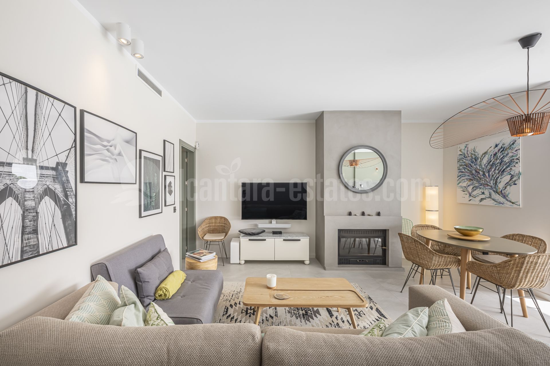 Town House in Azahara II, Marbella