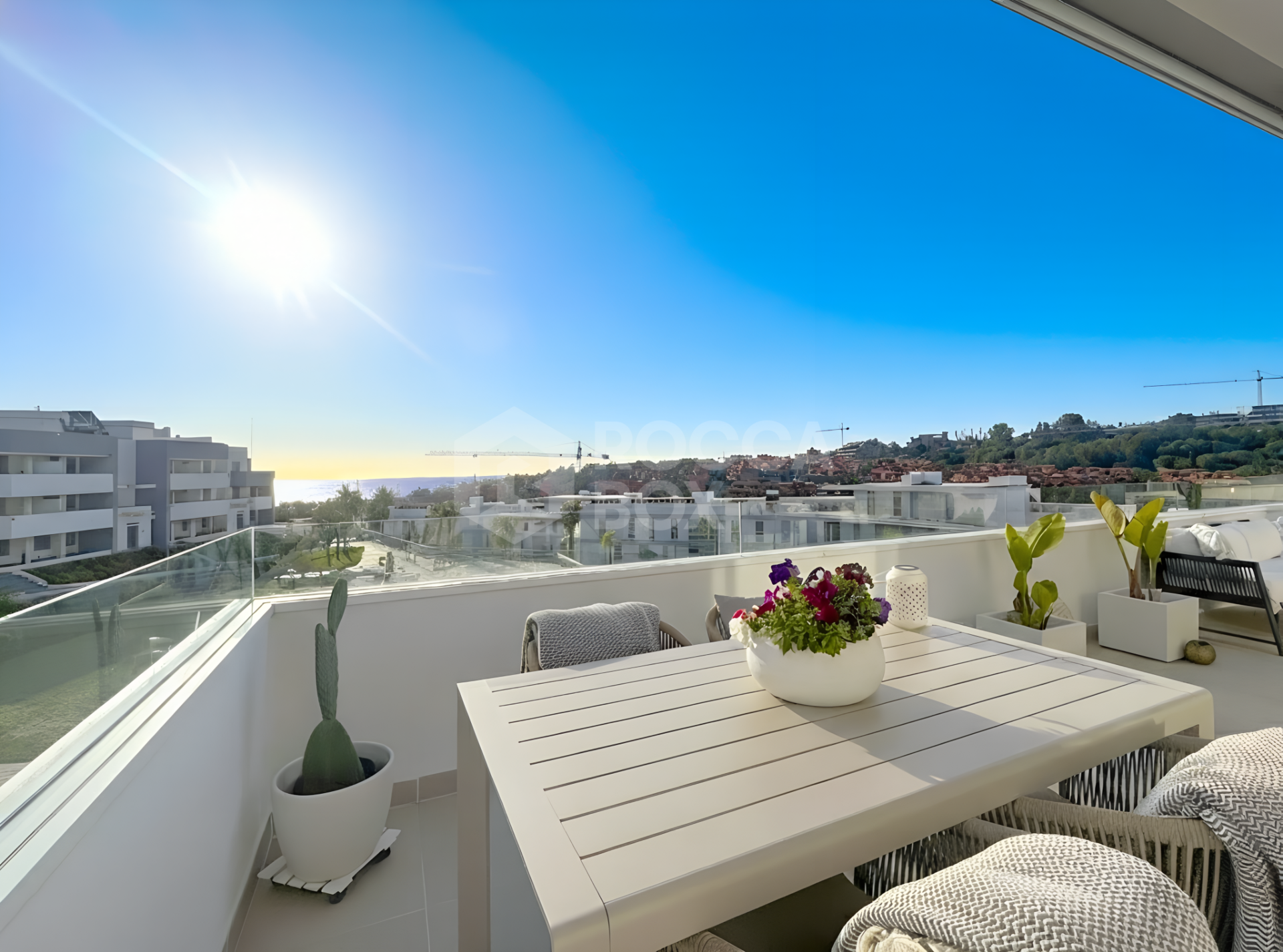Penthouse with Sea Views and Spacious Solarium - West Estepona