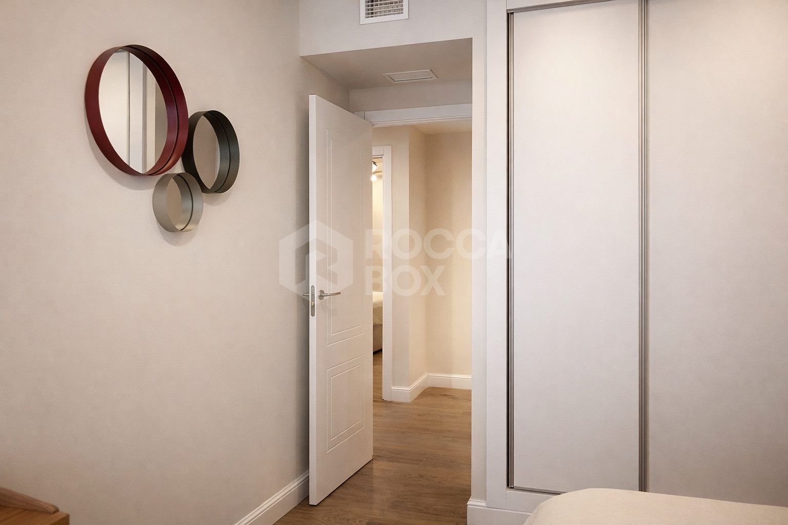 Fully Renovated and Furnished 3-Bedroom Apartment – Puerto de Estepona