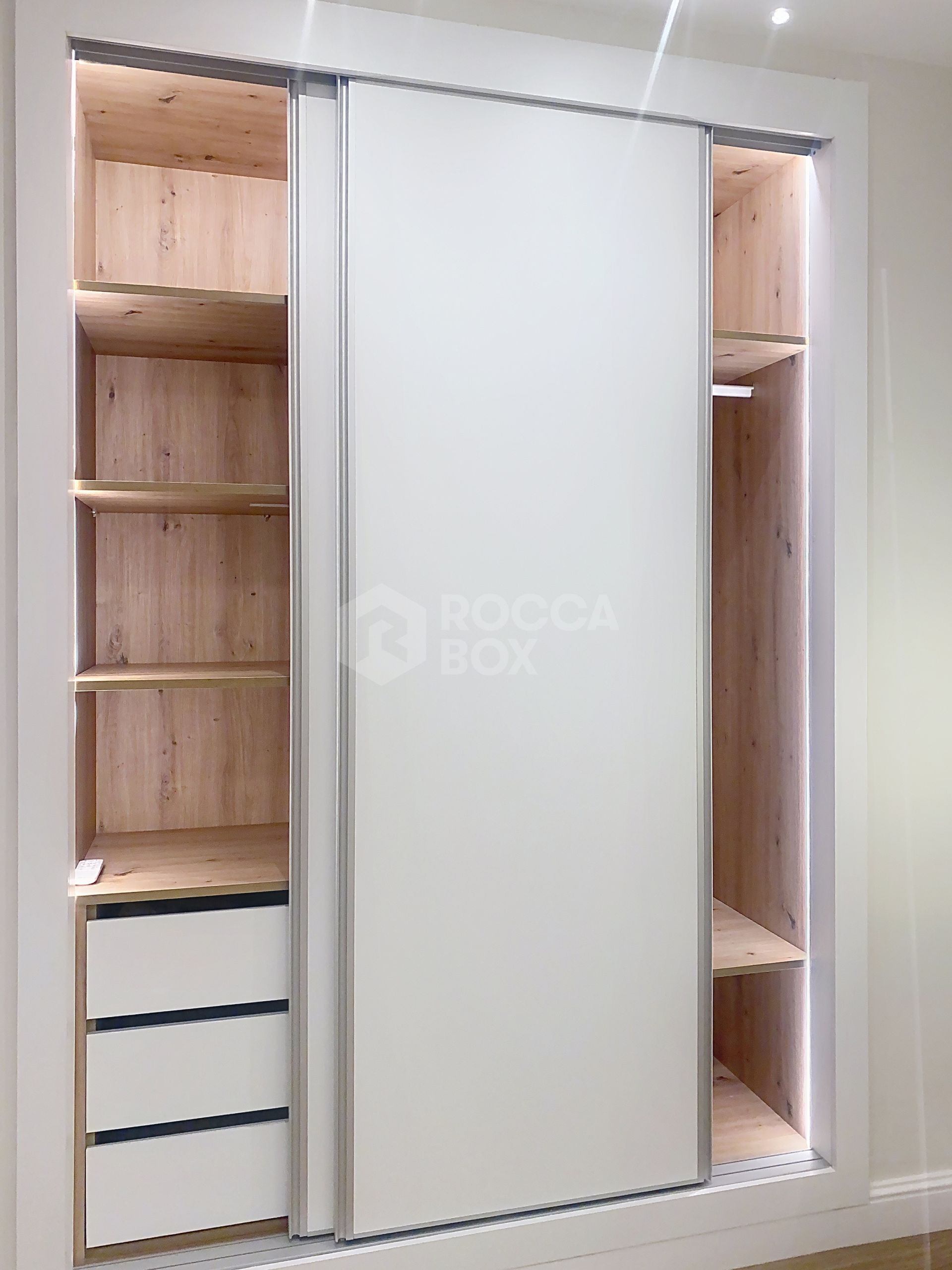 Fully Renovated and Furnished 3-Bedroom Apartment – Puerto de Estepona