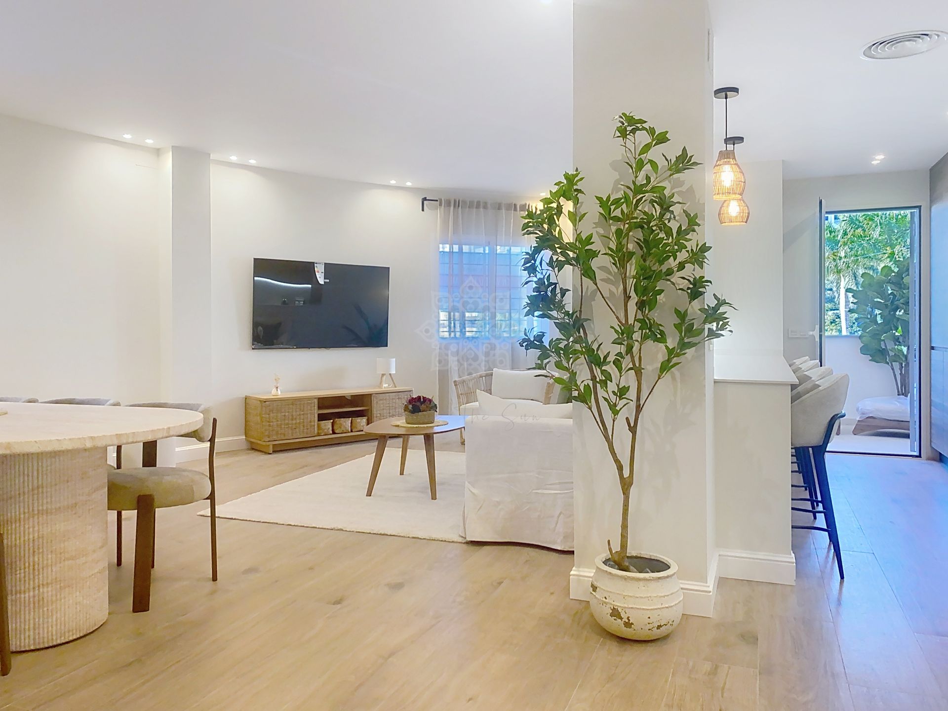 Ground Floor Apartment in Estepona Puerto, Estepona