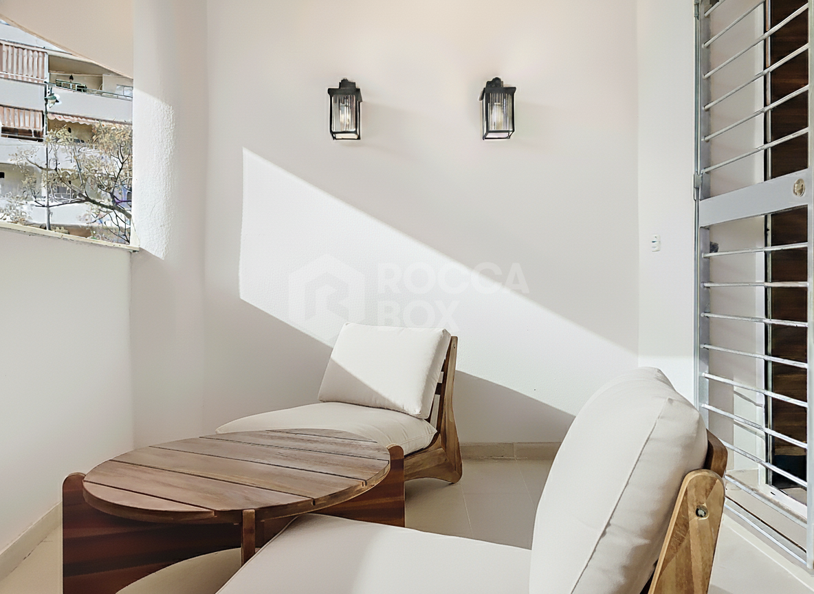 Fully Renovated and Furnished 3-Bedroom Apartment – Puerto de Estepona