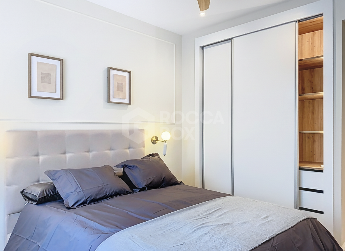 Fully Renovated and Furnished 3-Bedroom Apartment – Puerto de Estepona