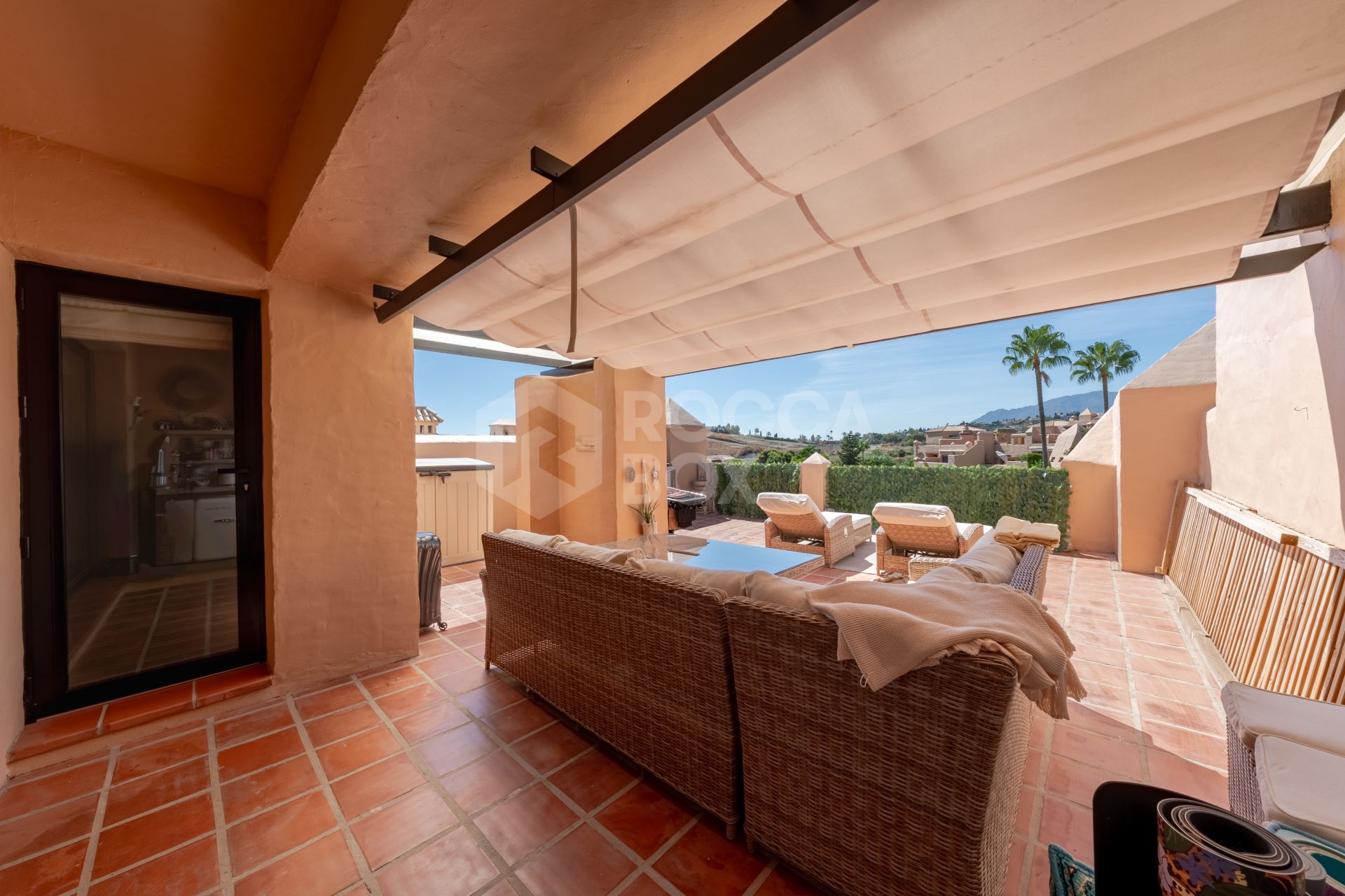 Stylish 3-Bedroom Duplex Penthouse in La Cartuja del Golf