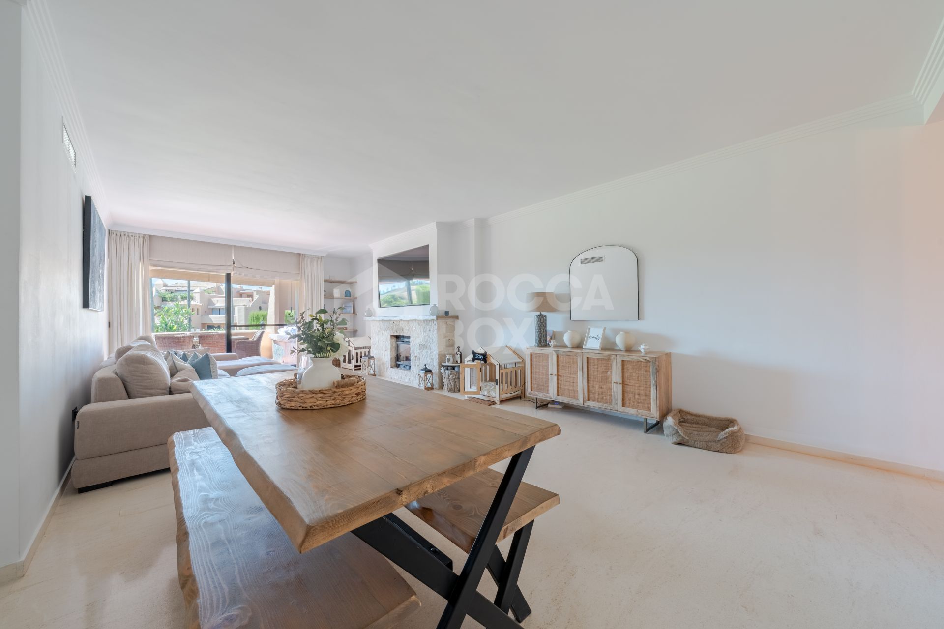 Stylish 3-Bedroom Duplex Penthouse in La Cartuja del Golf