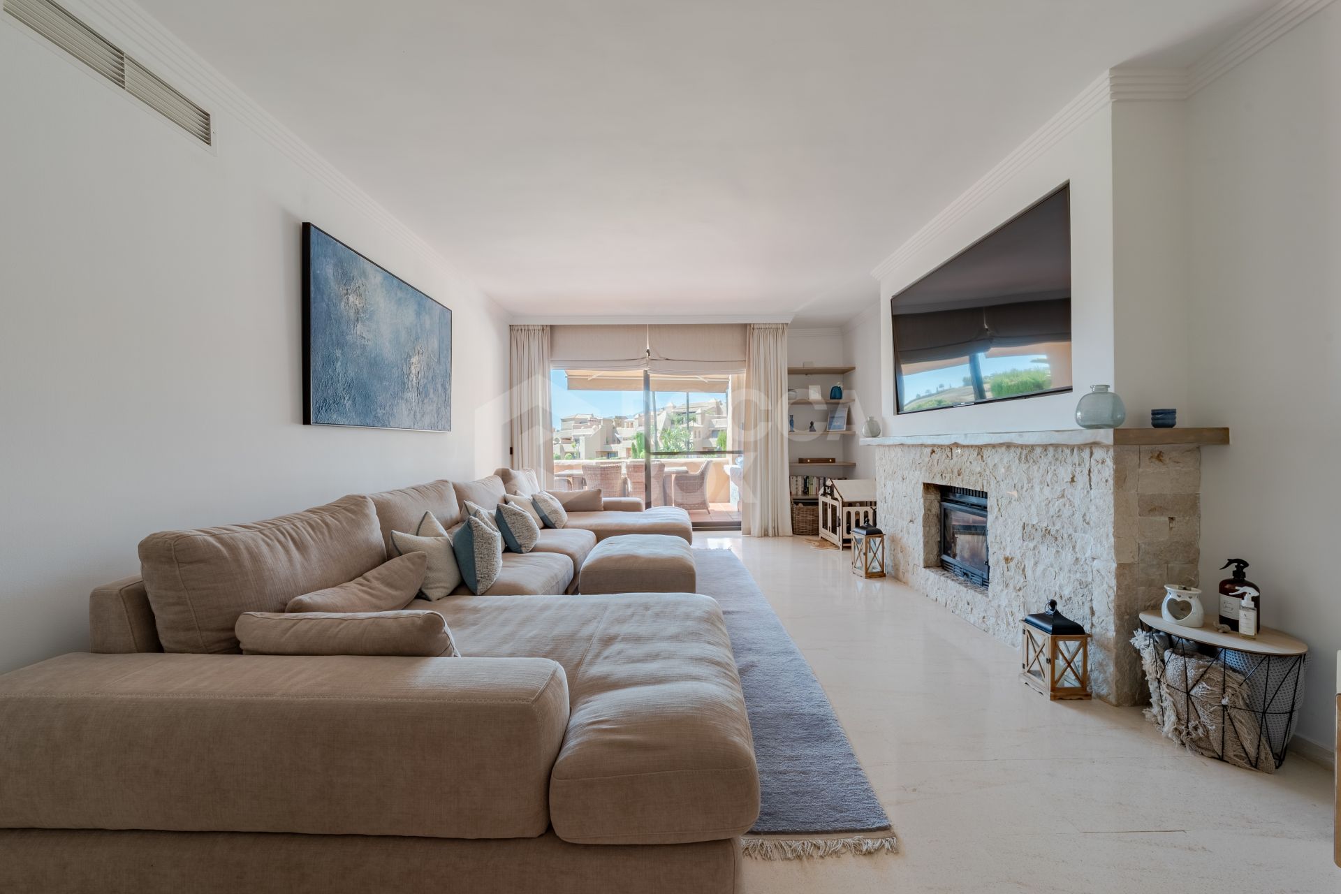 Stylish 3-Bedroom Duplex Penthouse in La Cartuja del Golf