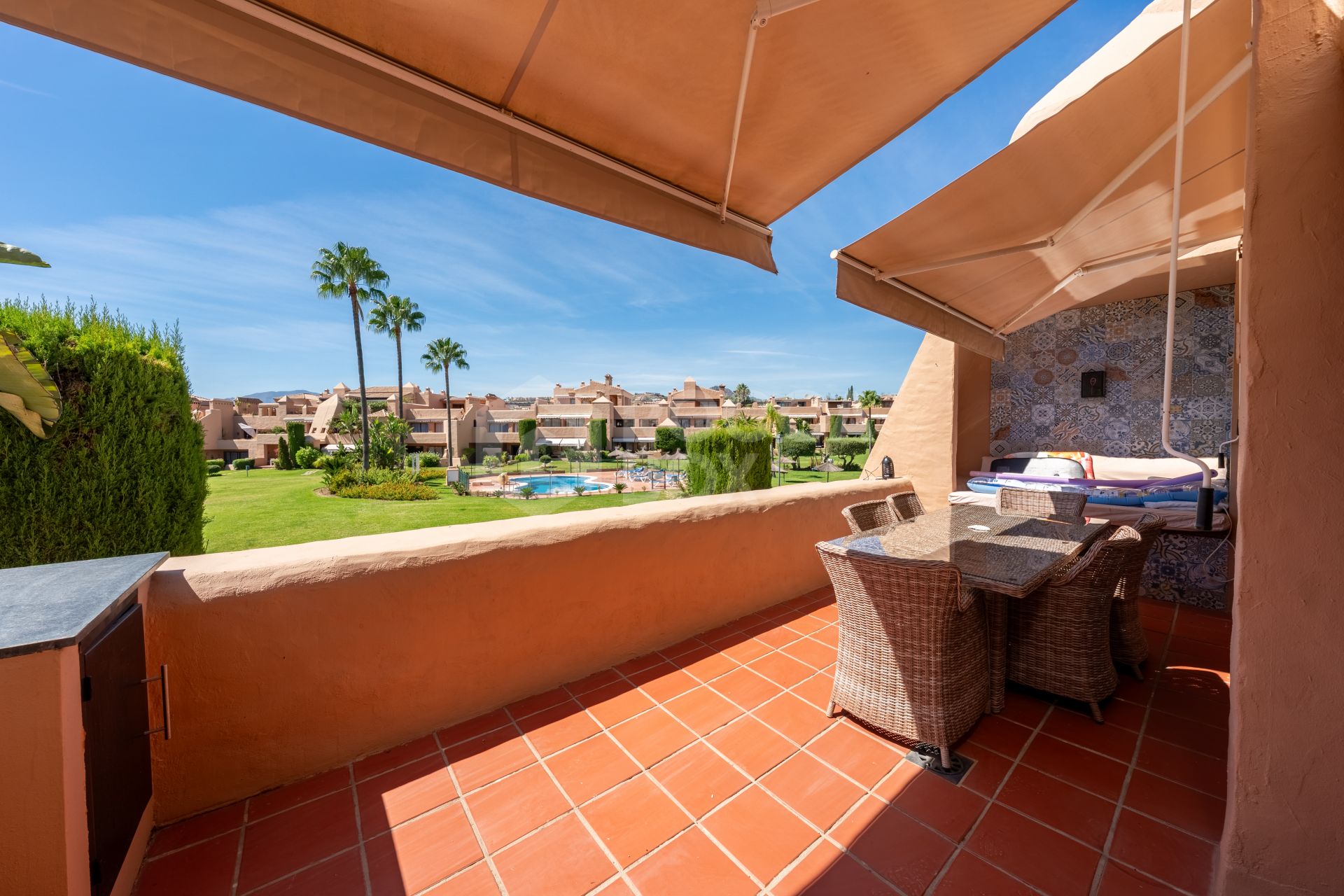 Stylish 3-Bedroom Duplex Penthouse in La Cartuja del Golf