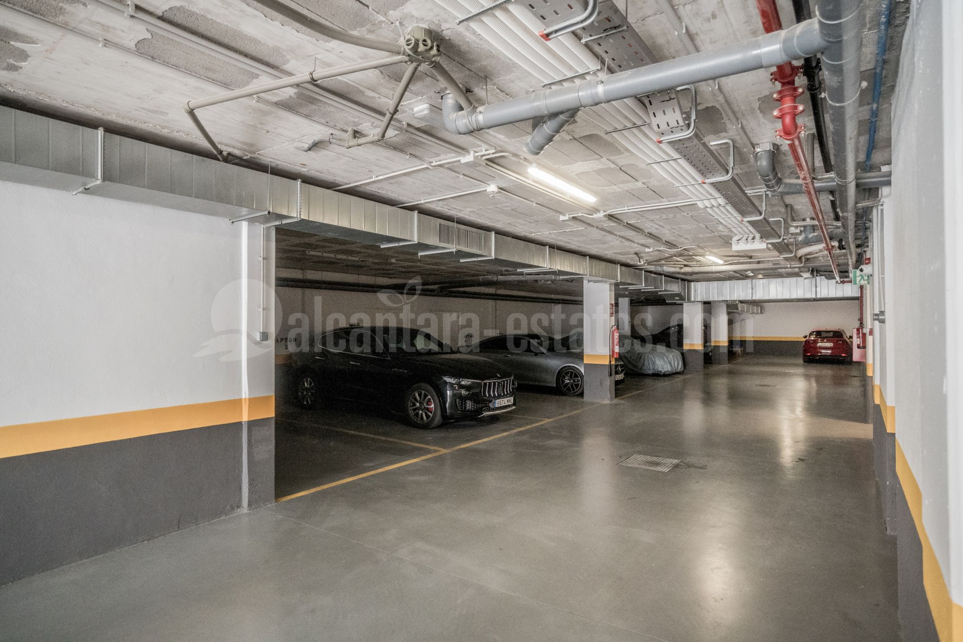 Atico Duplex en Atalaya Hills, Benahavis