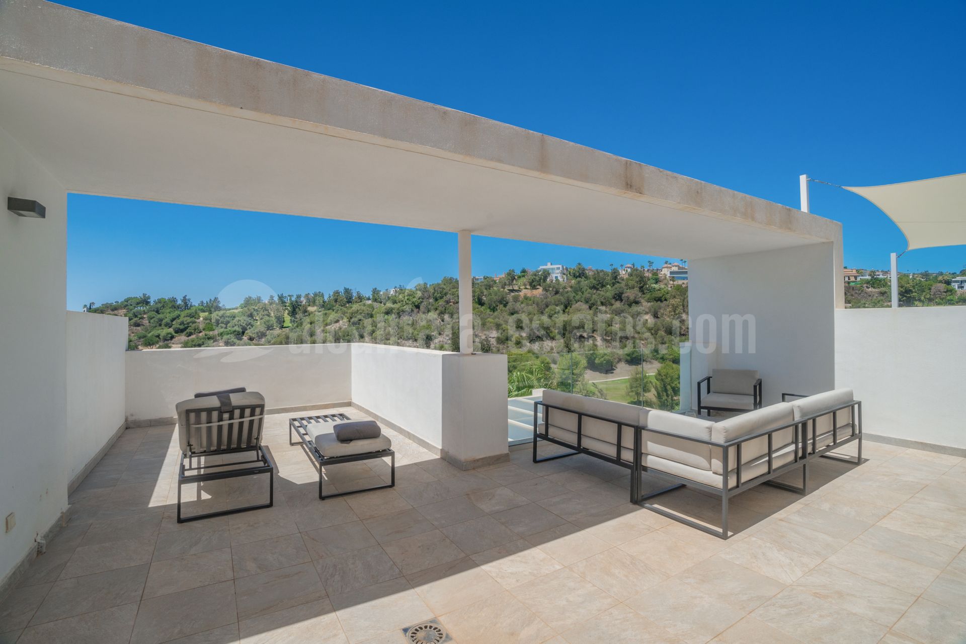 Atico Duplex en Atalaya Hills, Benahavis