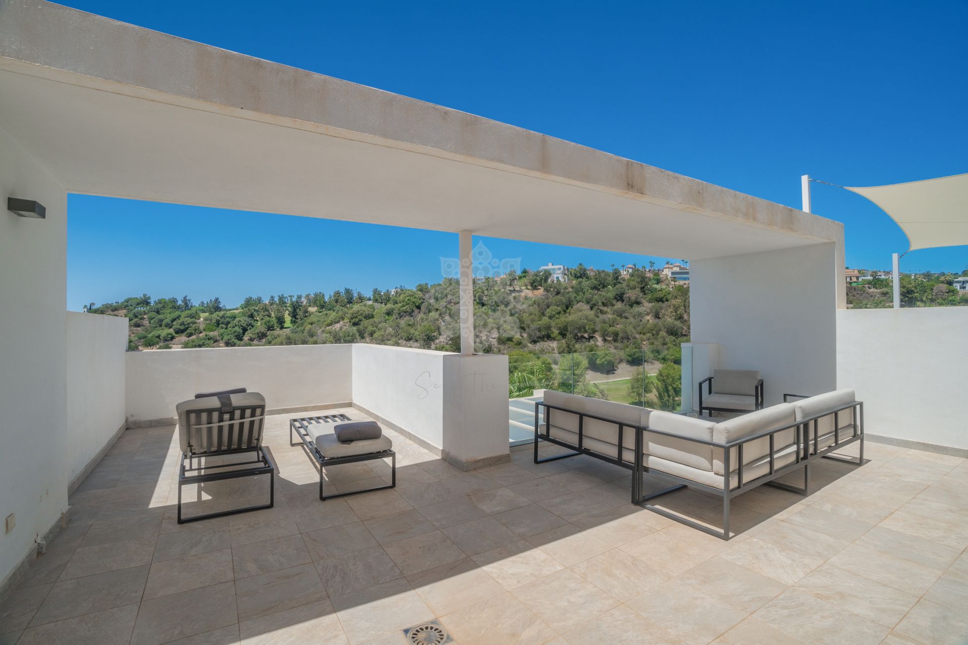 Duplex Penthouse in Atalaya Hills, Benahavis