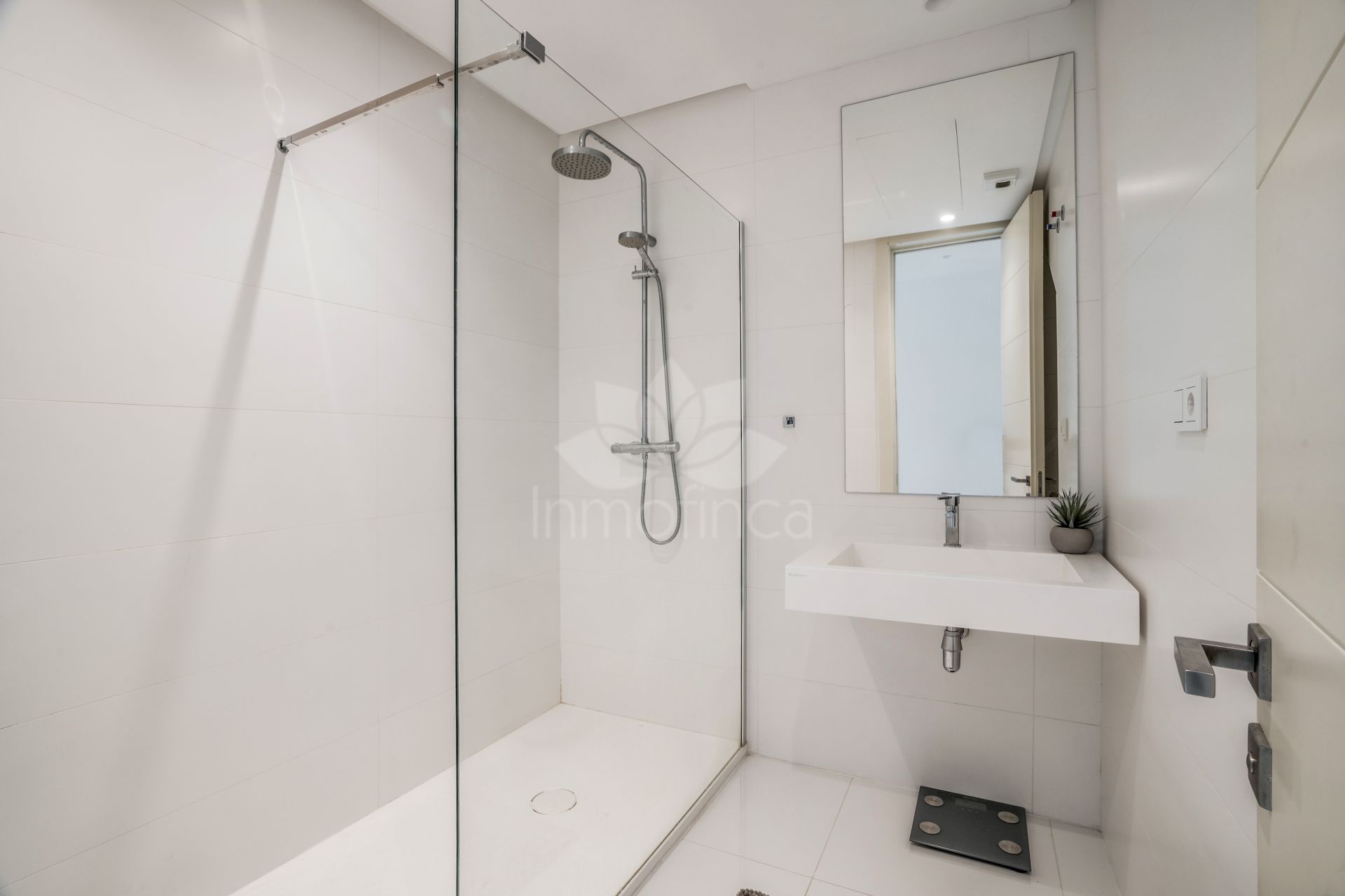 Duplex Penthouse in Atalaya Hills, Benahavis