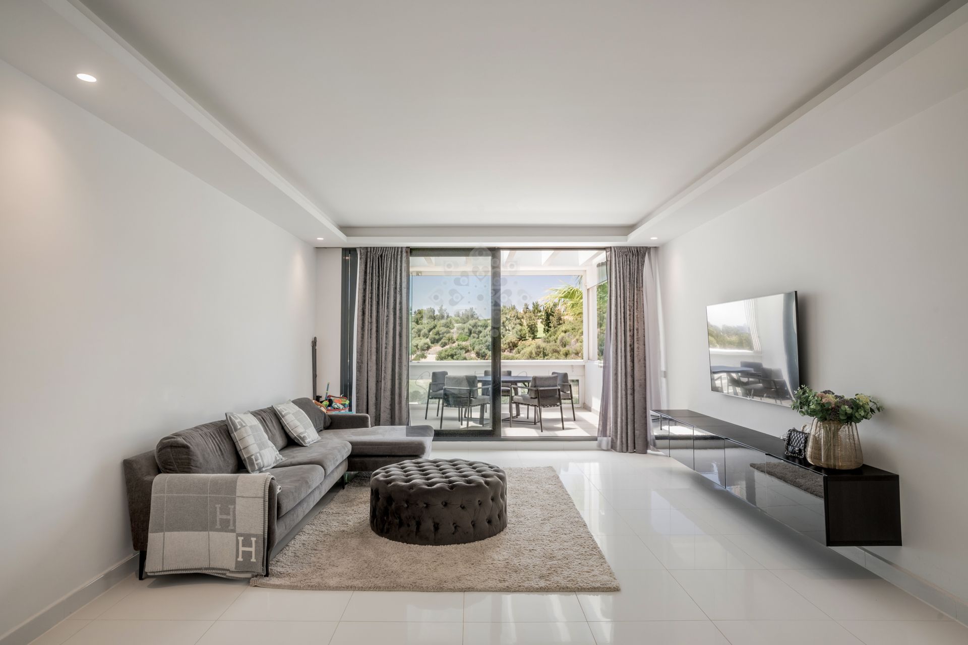 Duplex Penthouse in Atalaya Hills, Benahavis