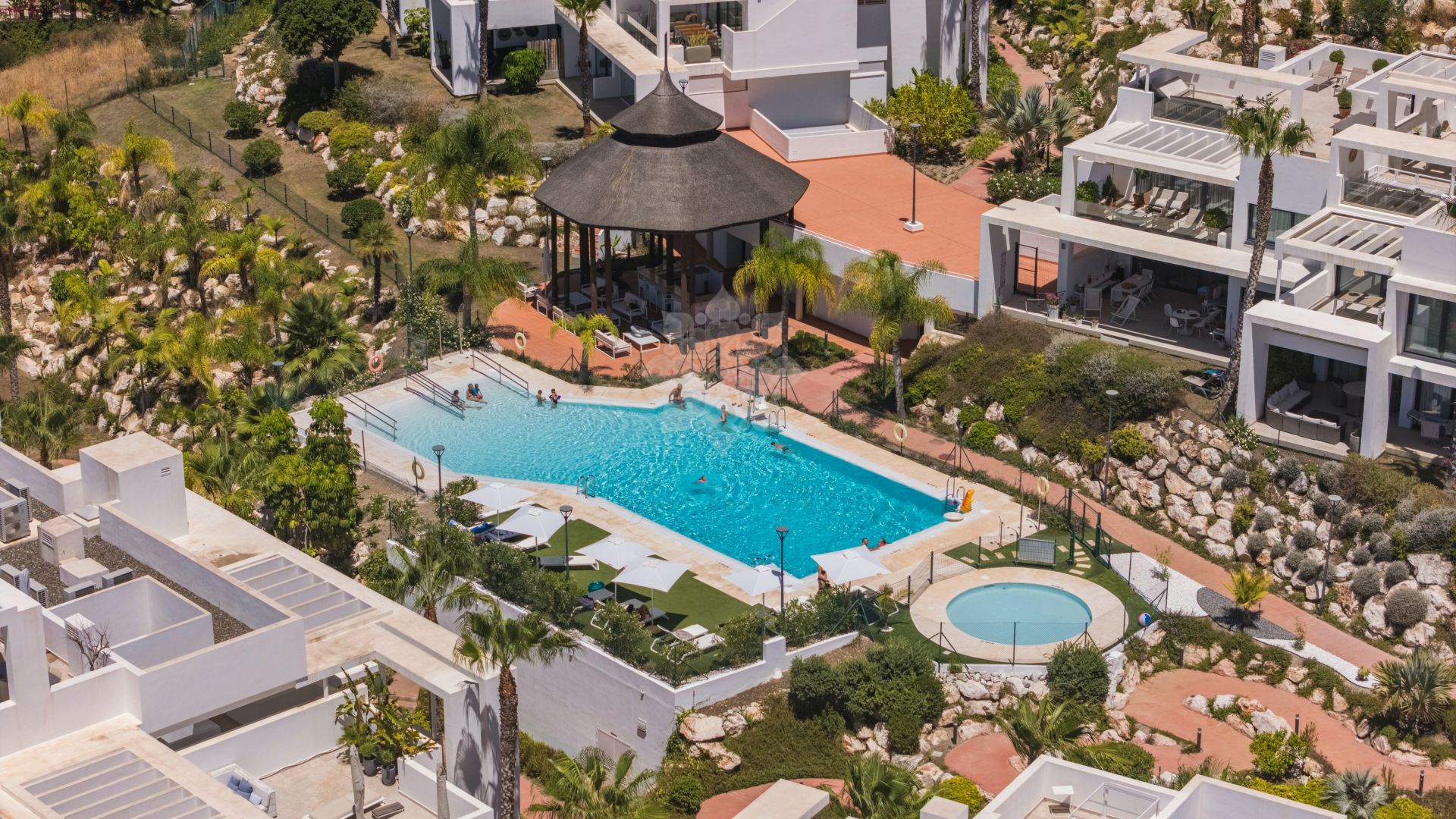 Duplex Penthouse in Atalaya Hills, Benahavis