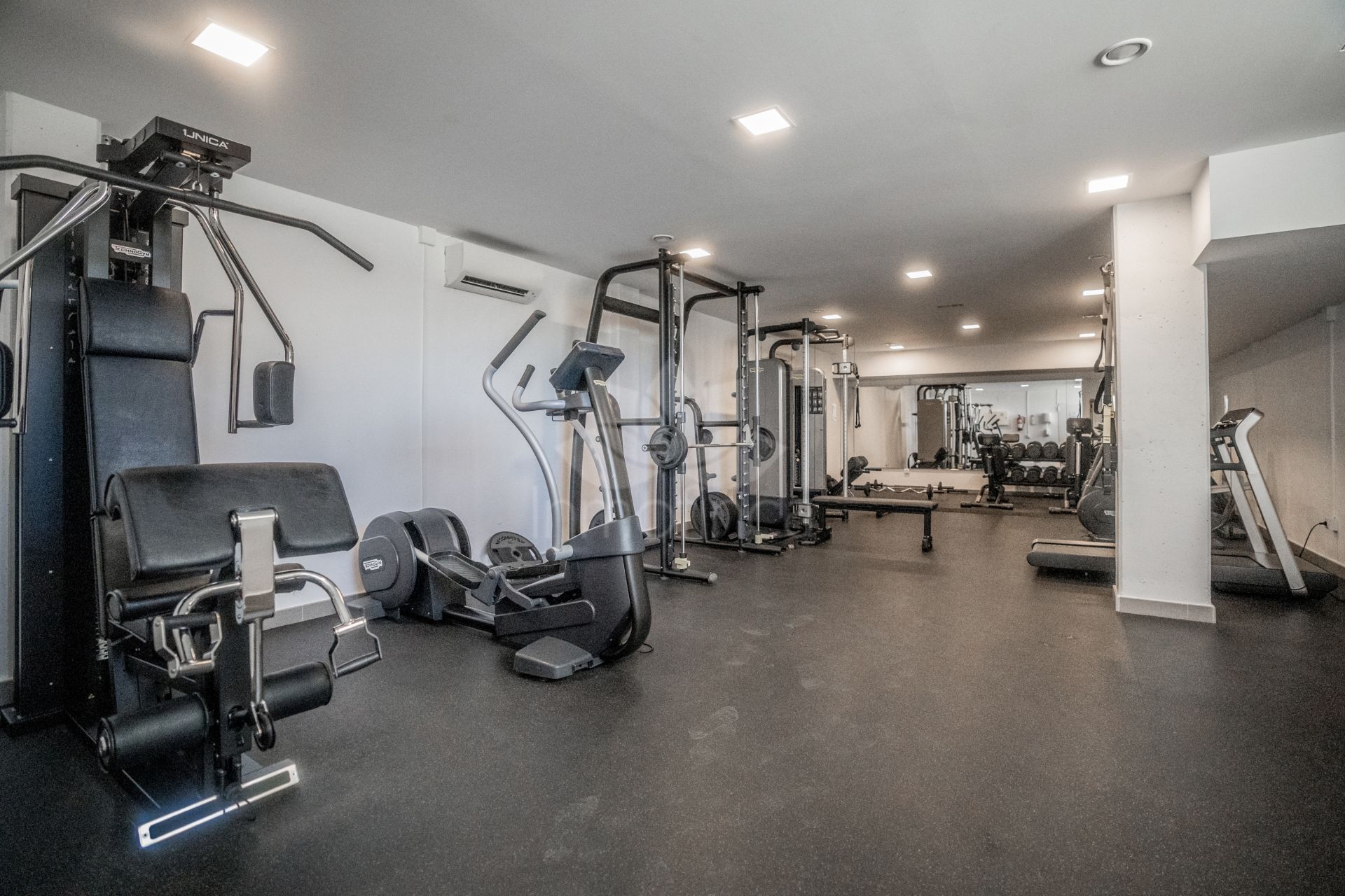 Duplex Penthouse in Atalaya Hills, Benahavis