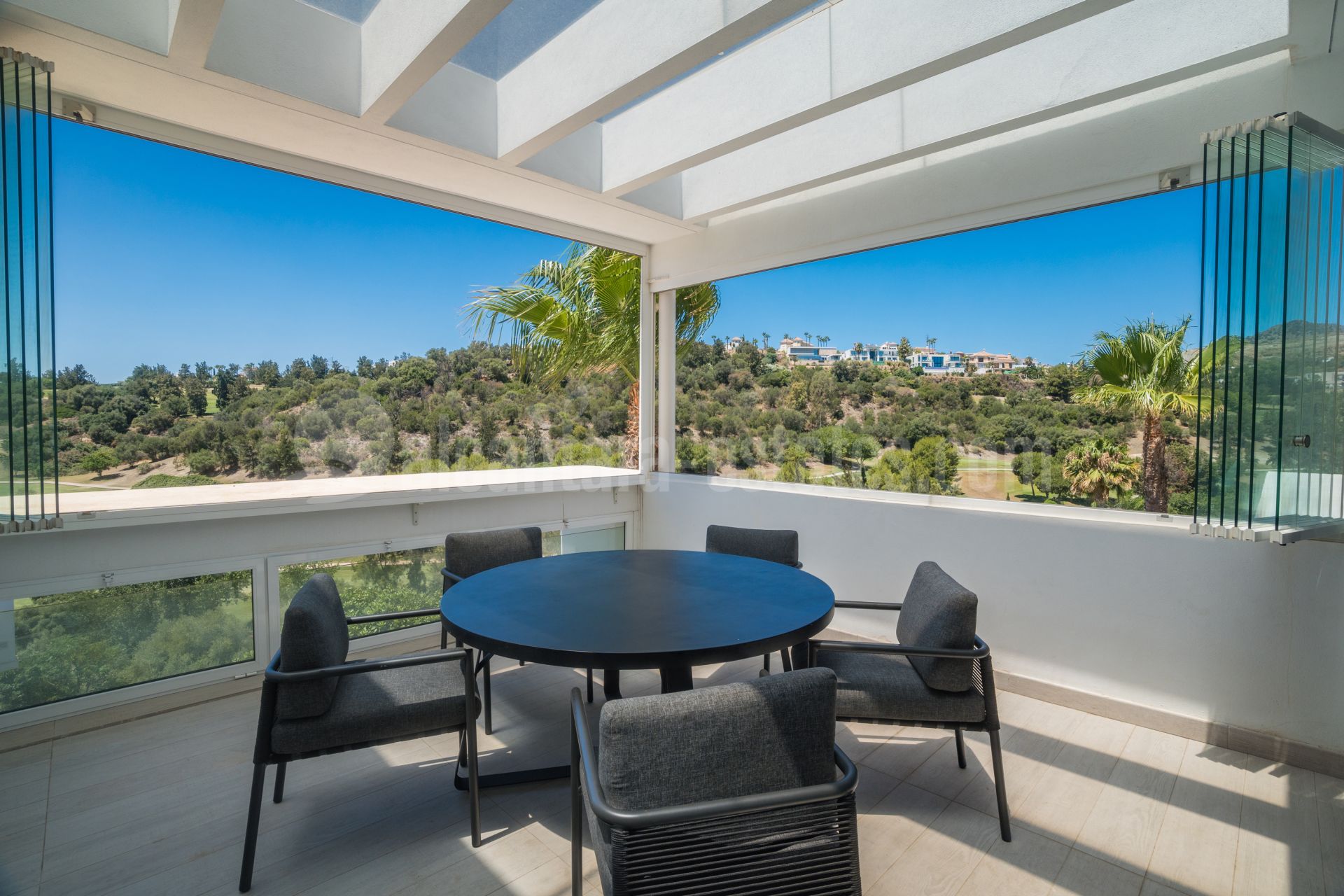Atico Duplex en Atalaya Hills, Benahavis