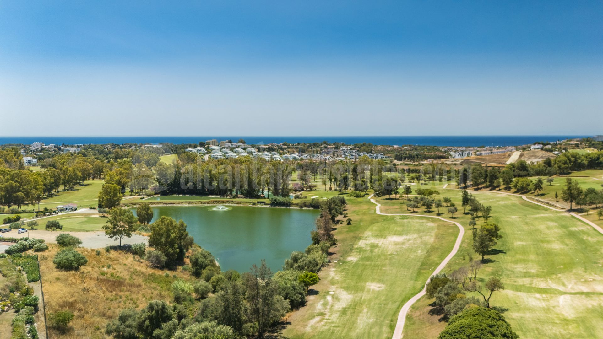 Atico Duplex en Atalaya Hills, Benahavis