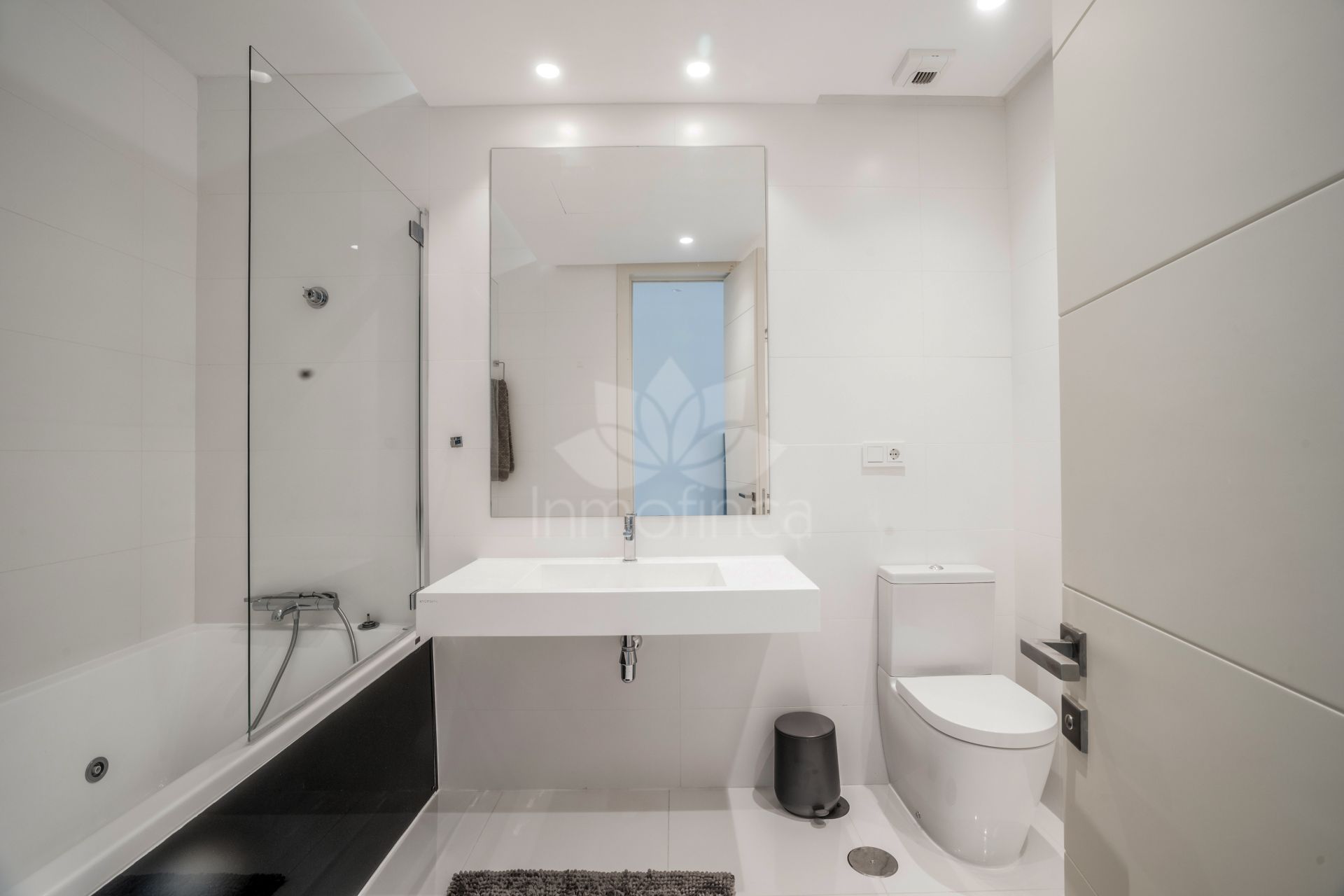 Duplex Penthouse in Atalaya Hills, Benahavis