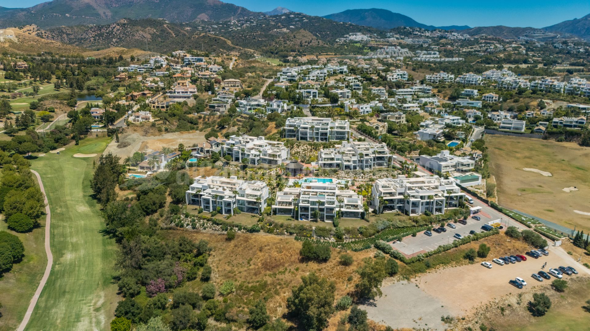 Atico Duplex en Atalaya Hills, Benahavis
