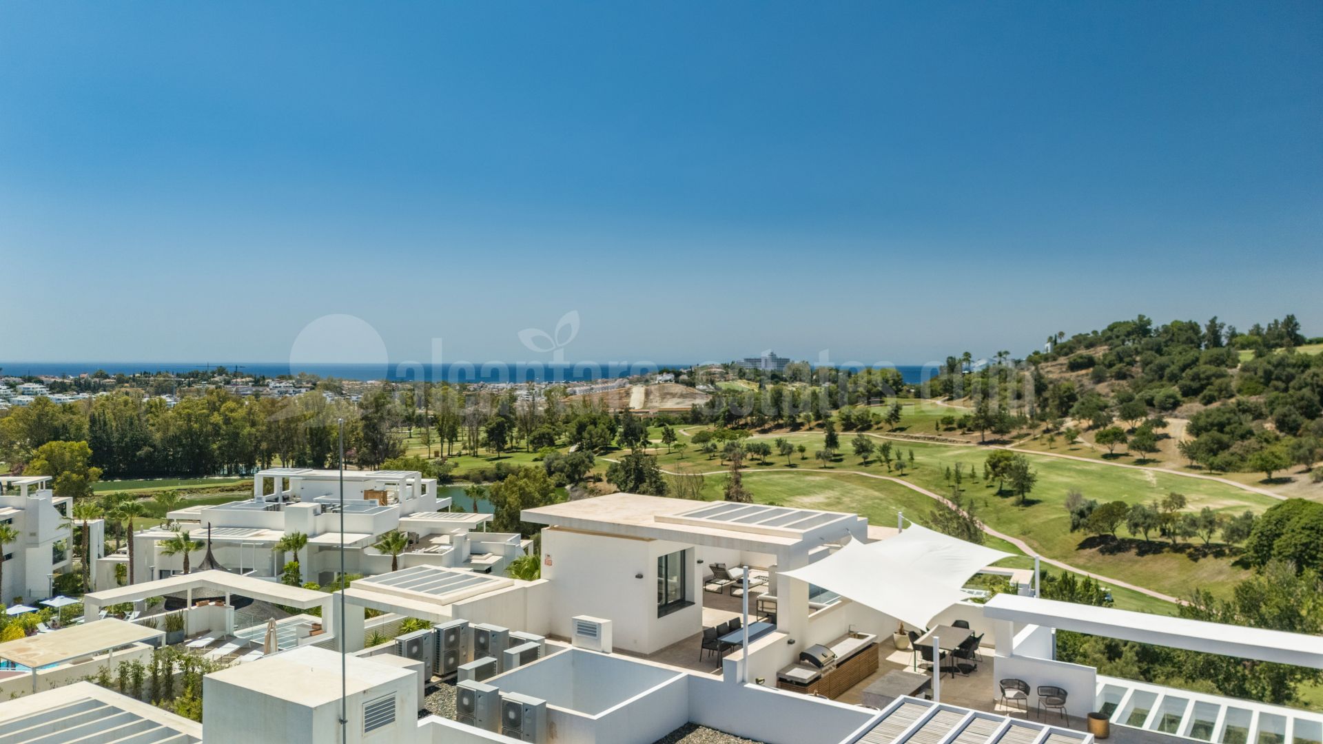Atico Duplex en Atalaya Hills, Benahavis