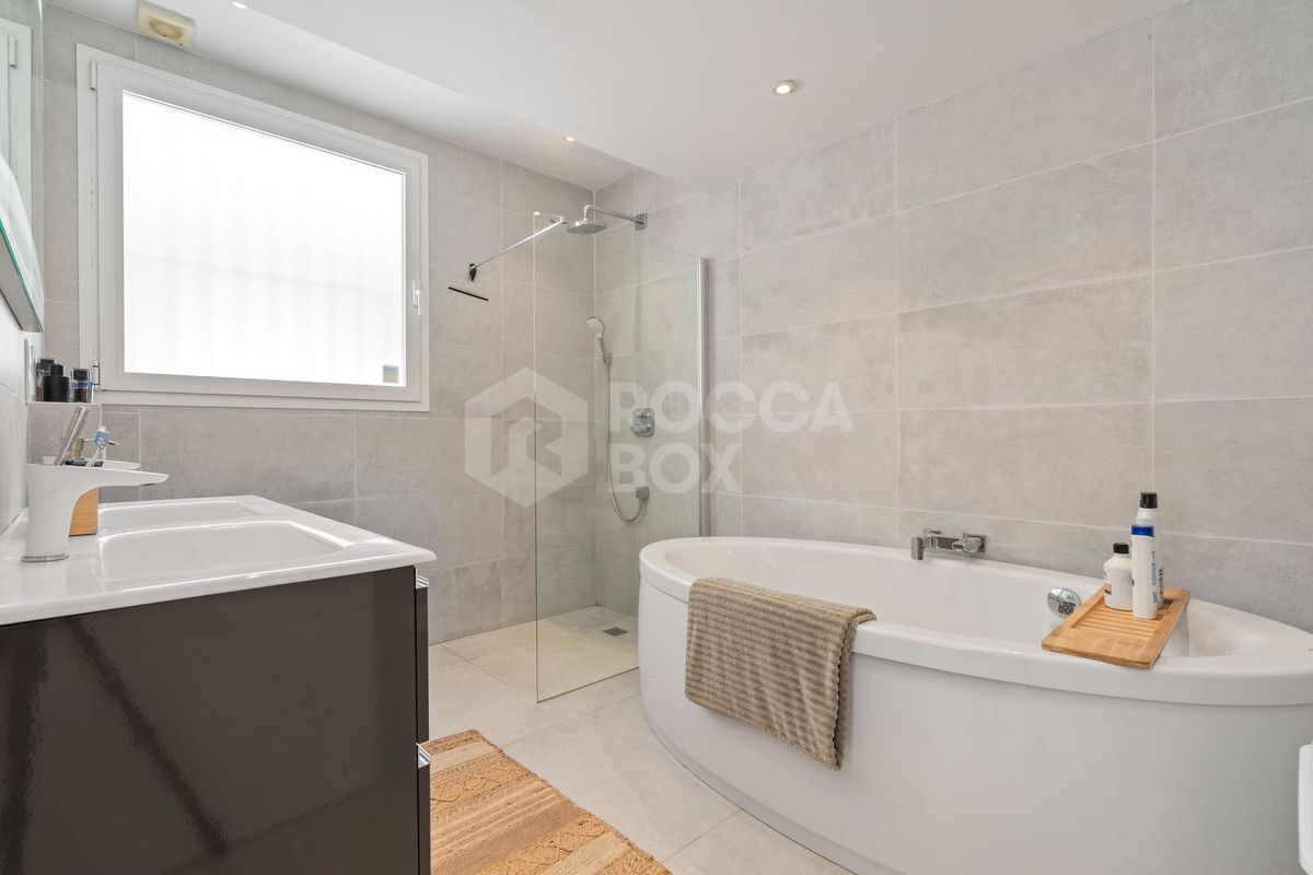 AMAZING VILLA IN MARBELLA