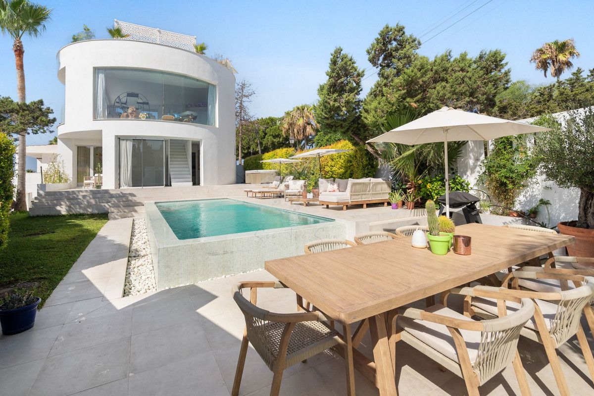 Villa in Marbesa, Marbella