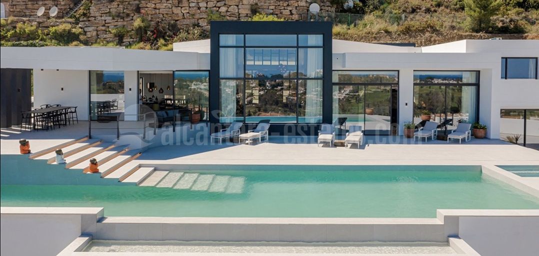 Villa in Benahavis