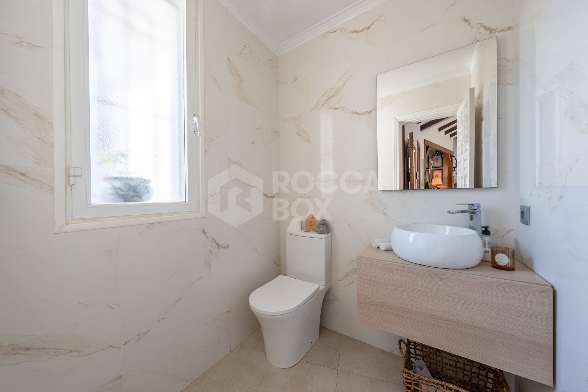 Charming & Artistic 4-Bedroom Villa in Atalaya