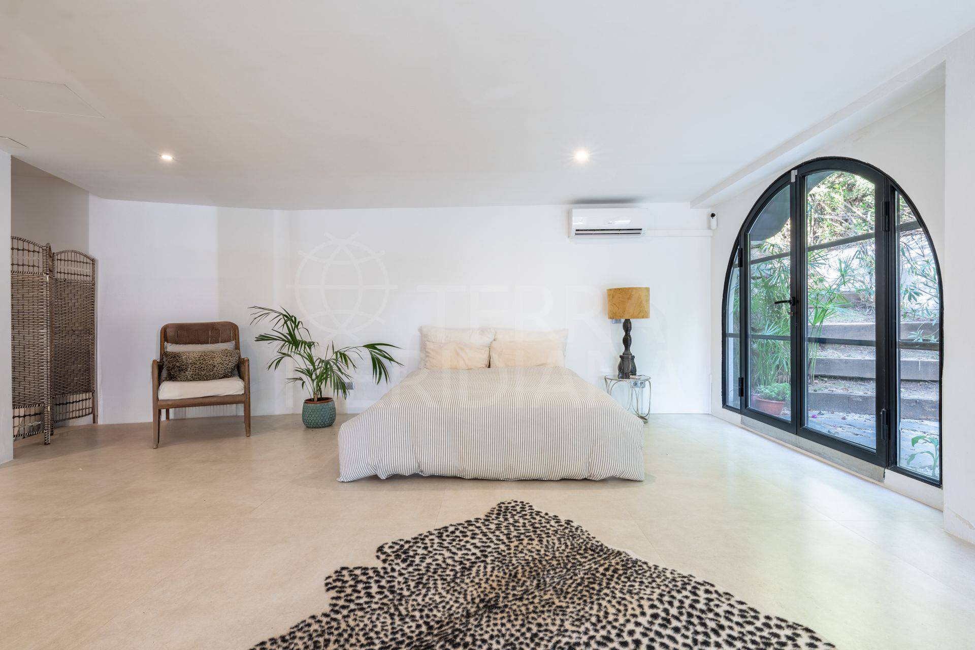 Villa in Atalaya, Estepona